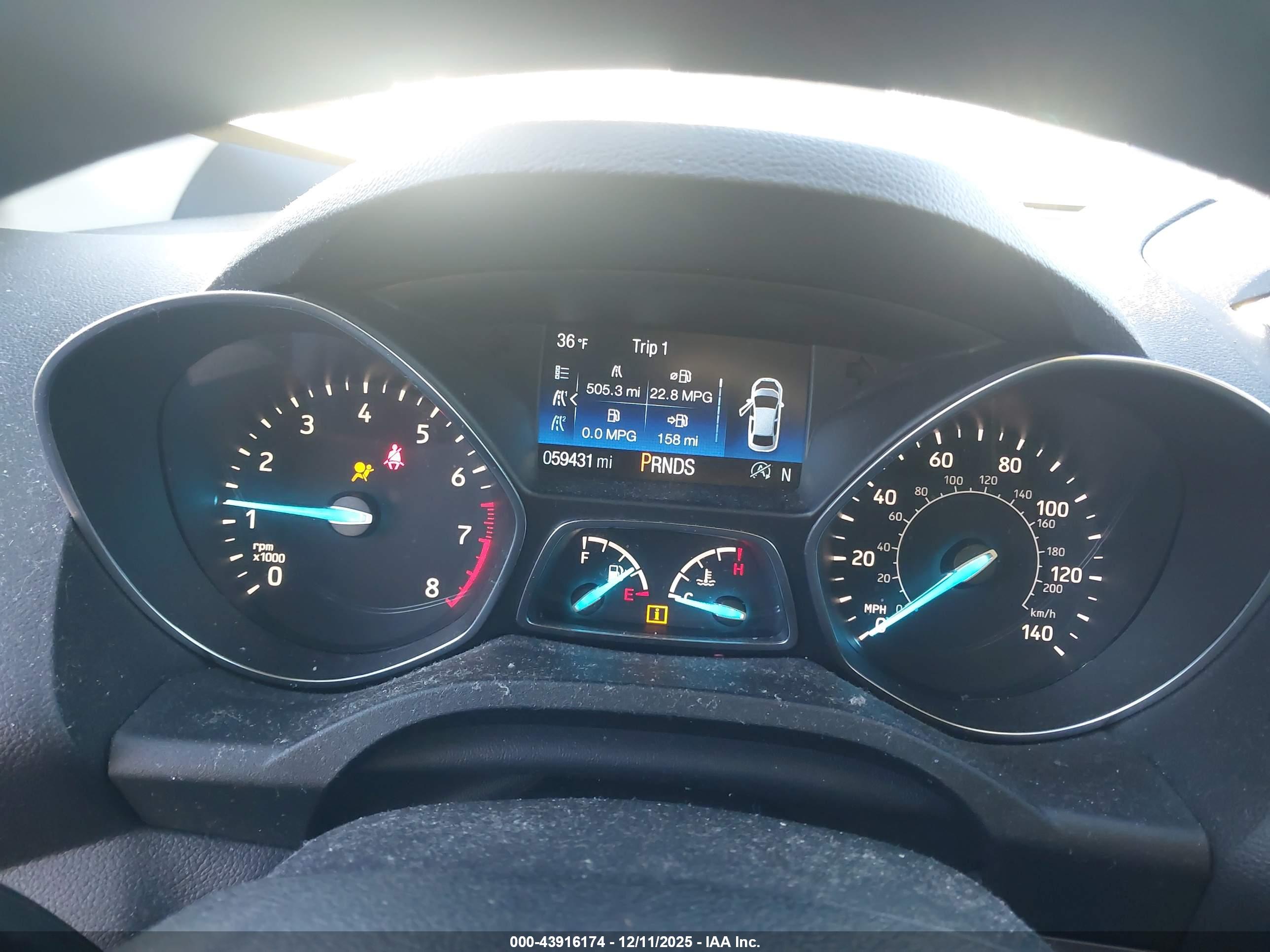 FORD ESCAPE image 7