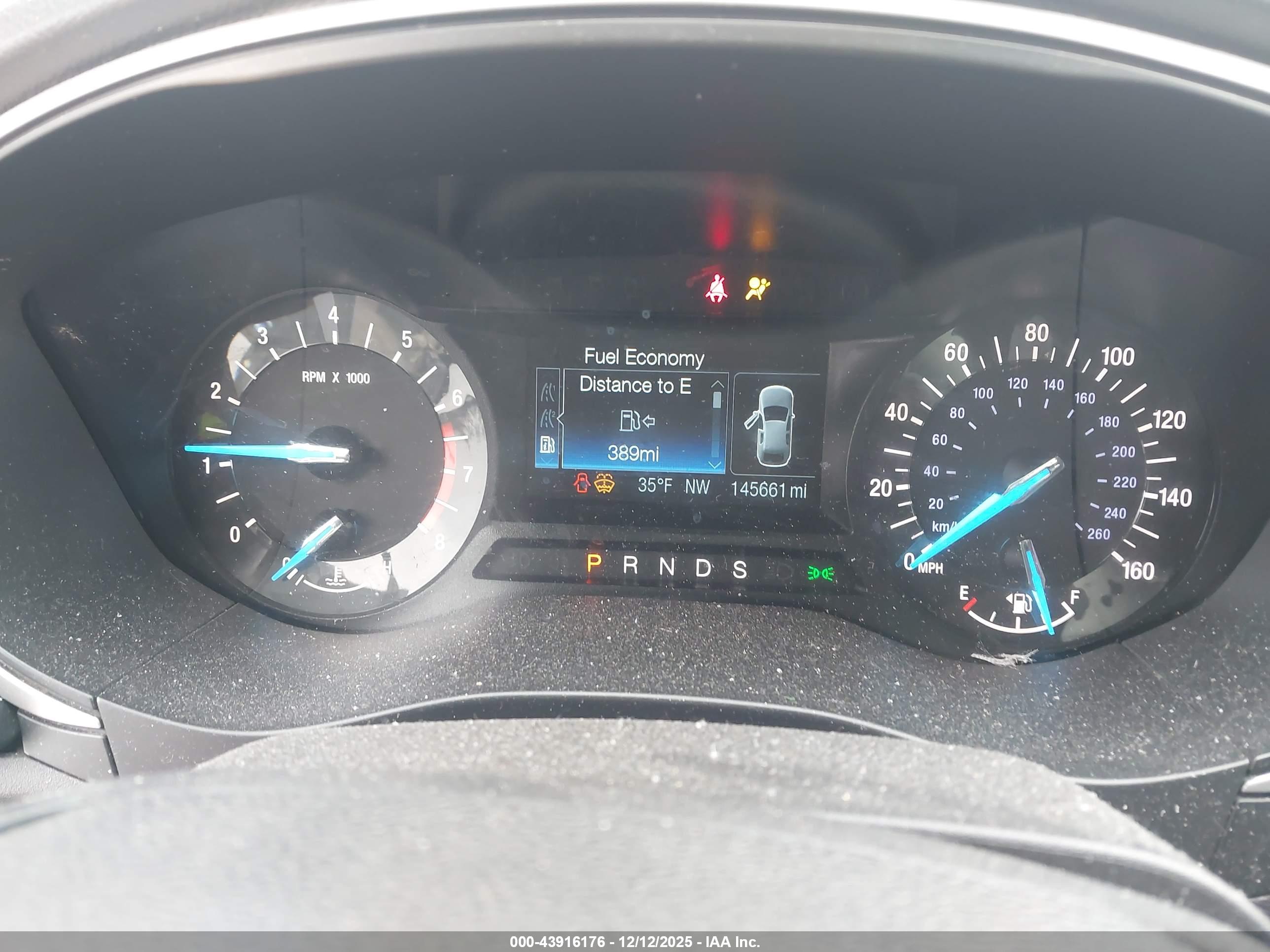 FORD FUSION image 7