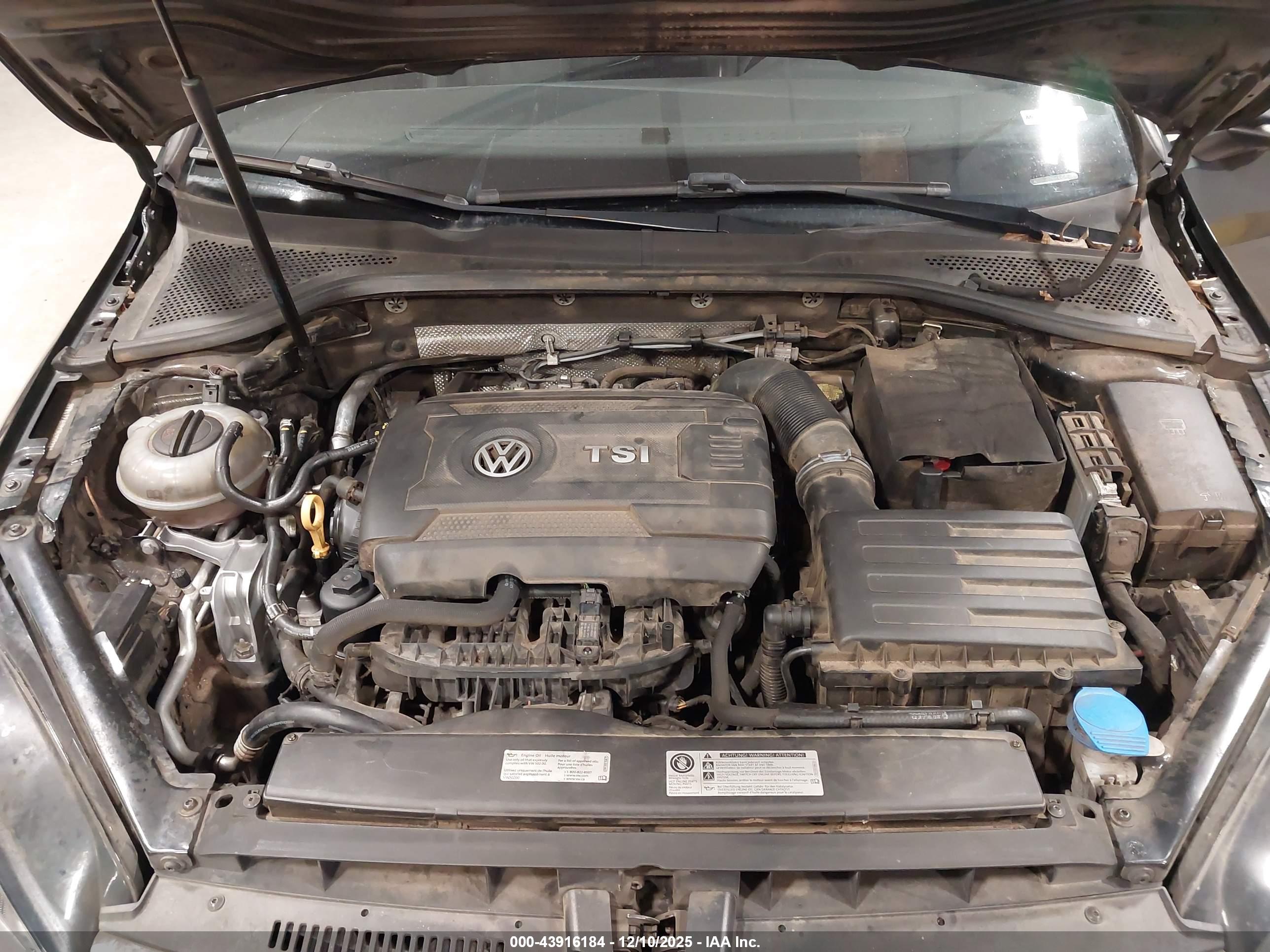 VOLKSWAGEN GOLF image 10