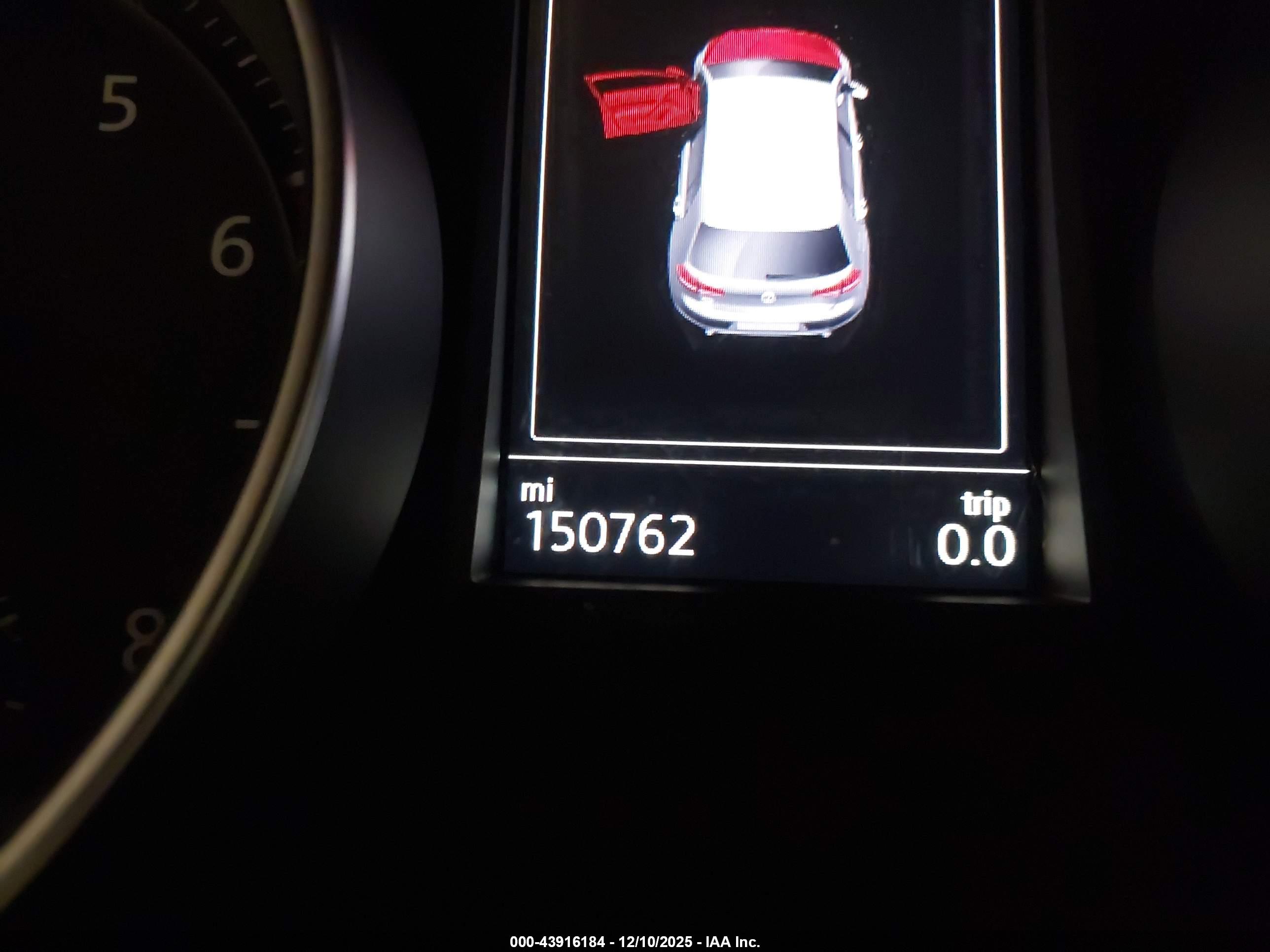 VOLKSWAGEN GOLF image 7