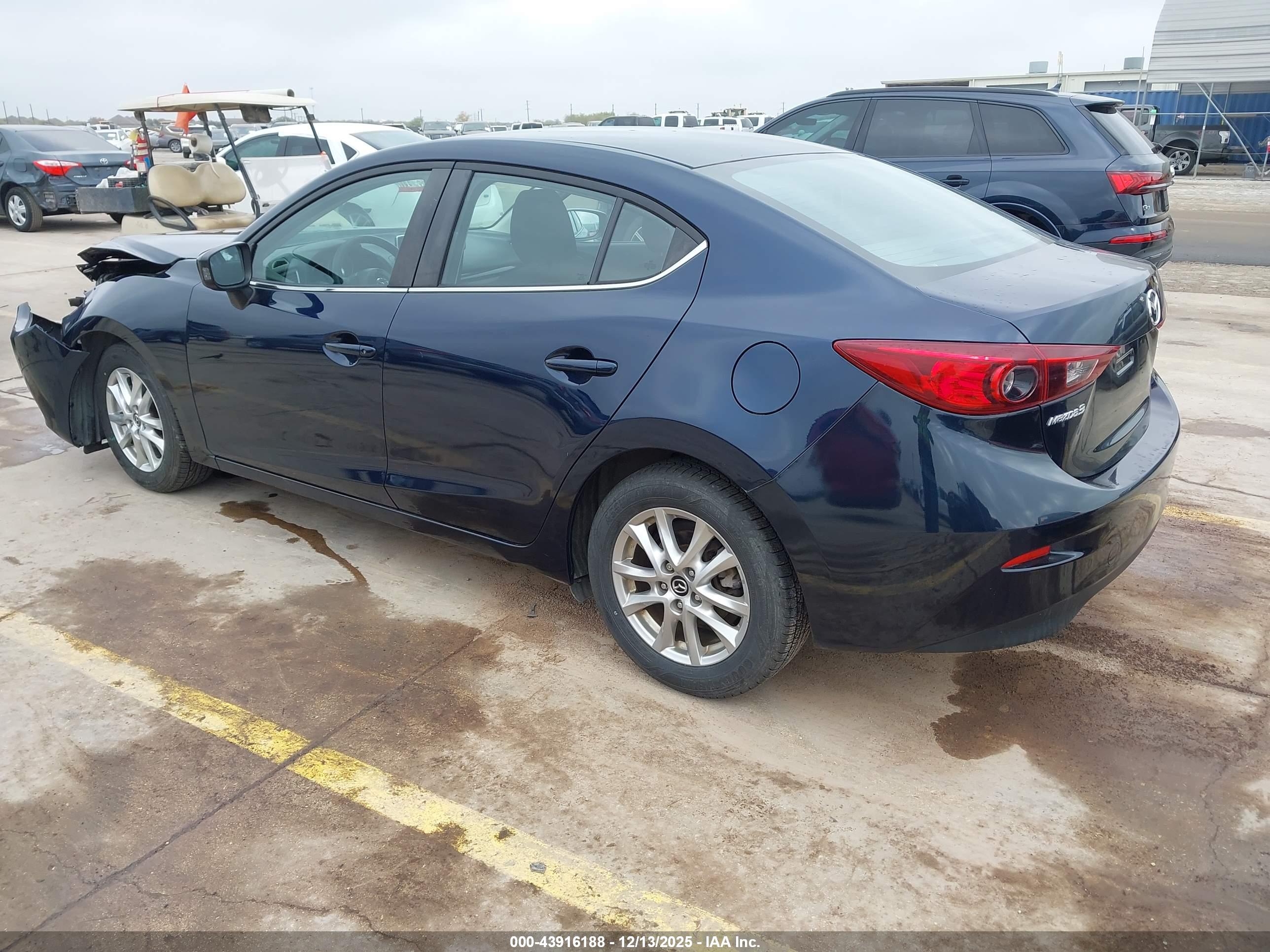 MAZDA MAZDA3 image 3