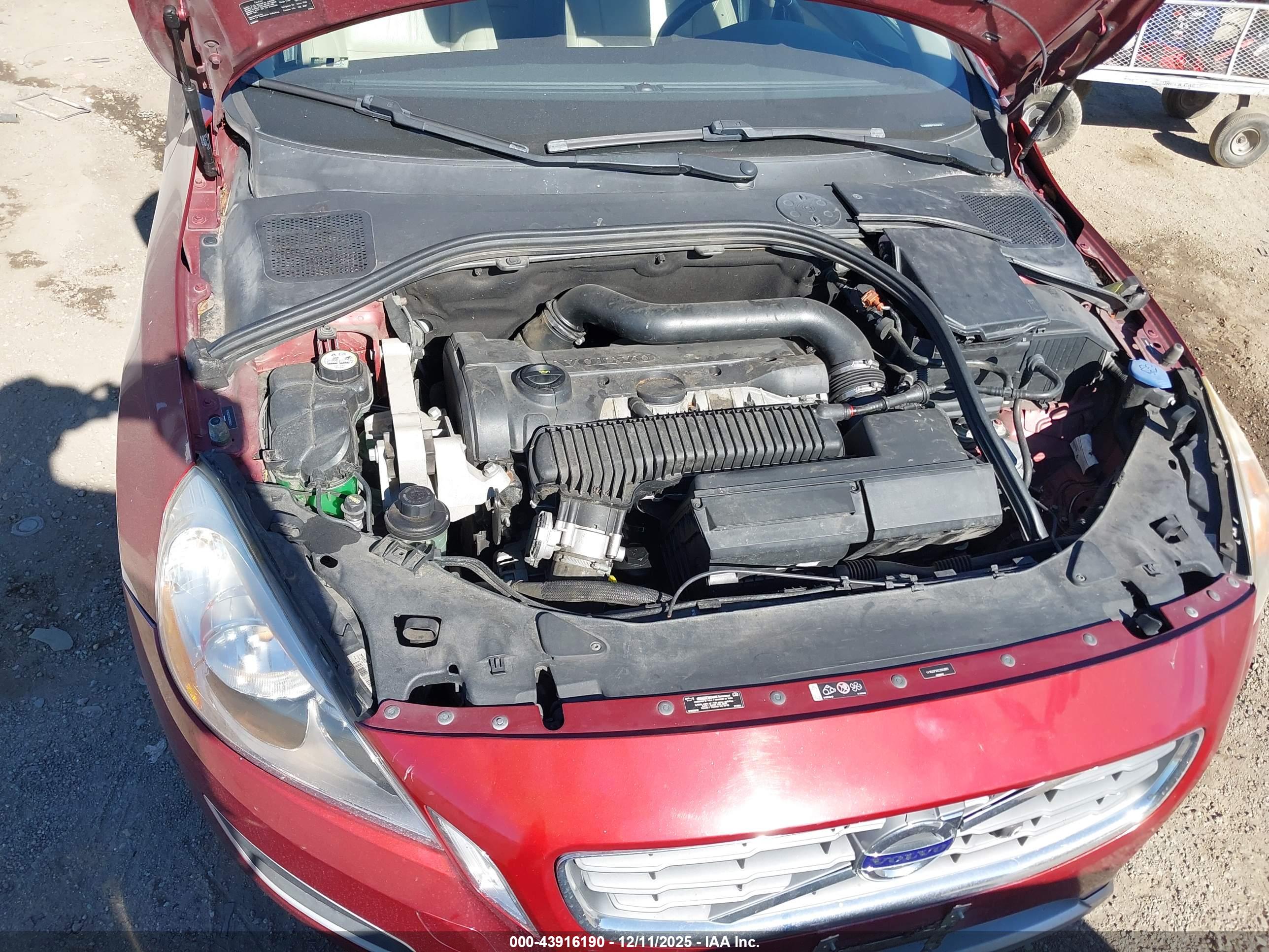 VOLVO S60 image 10