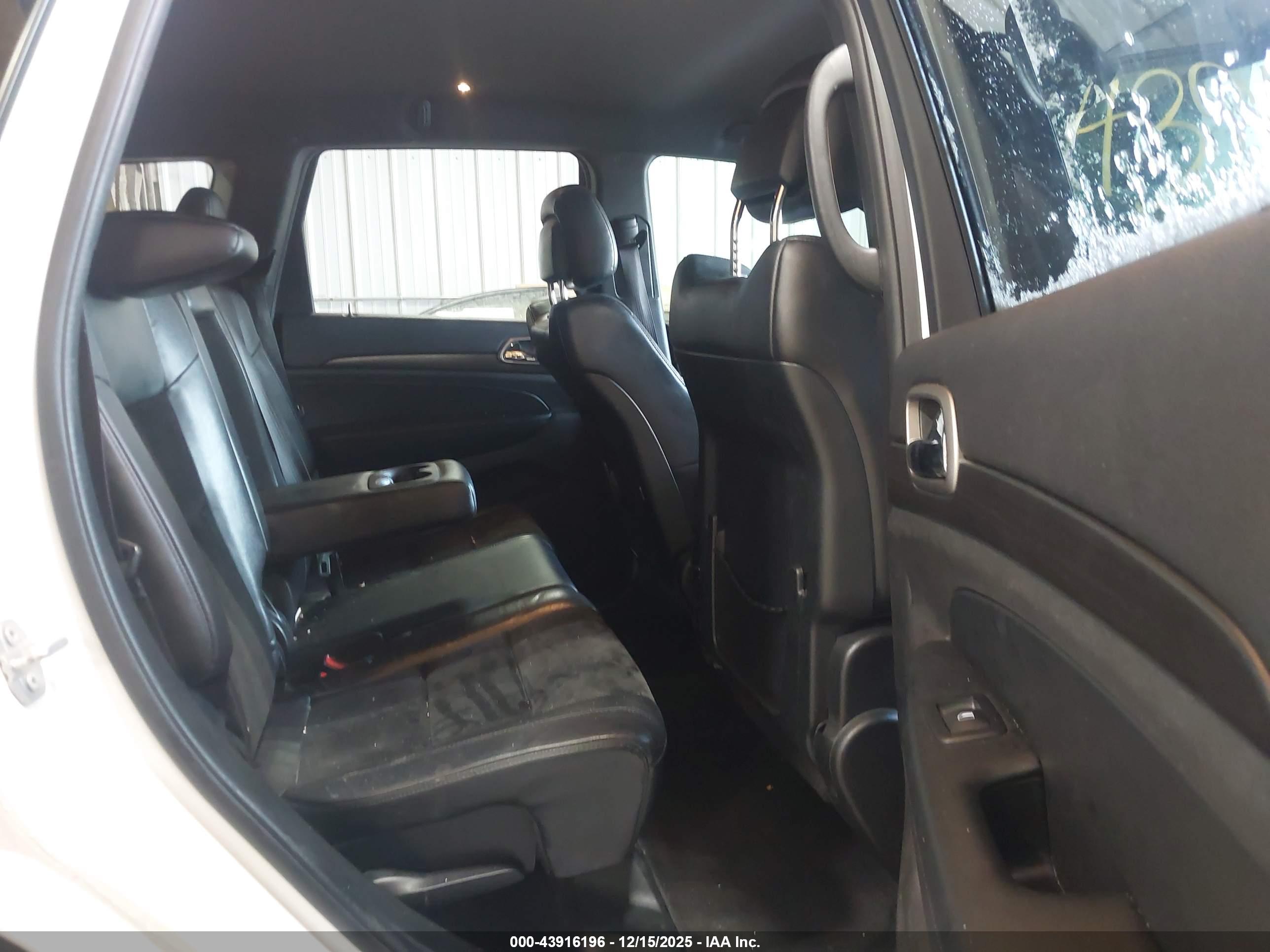 JEEP GRAND image 8