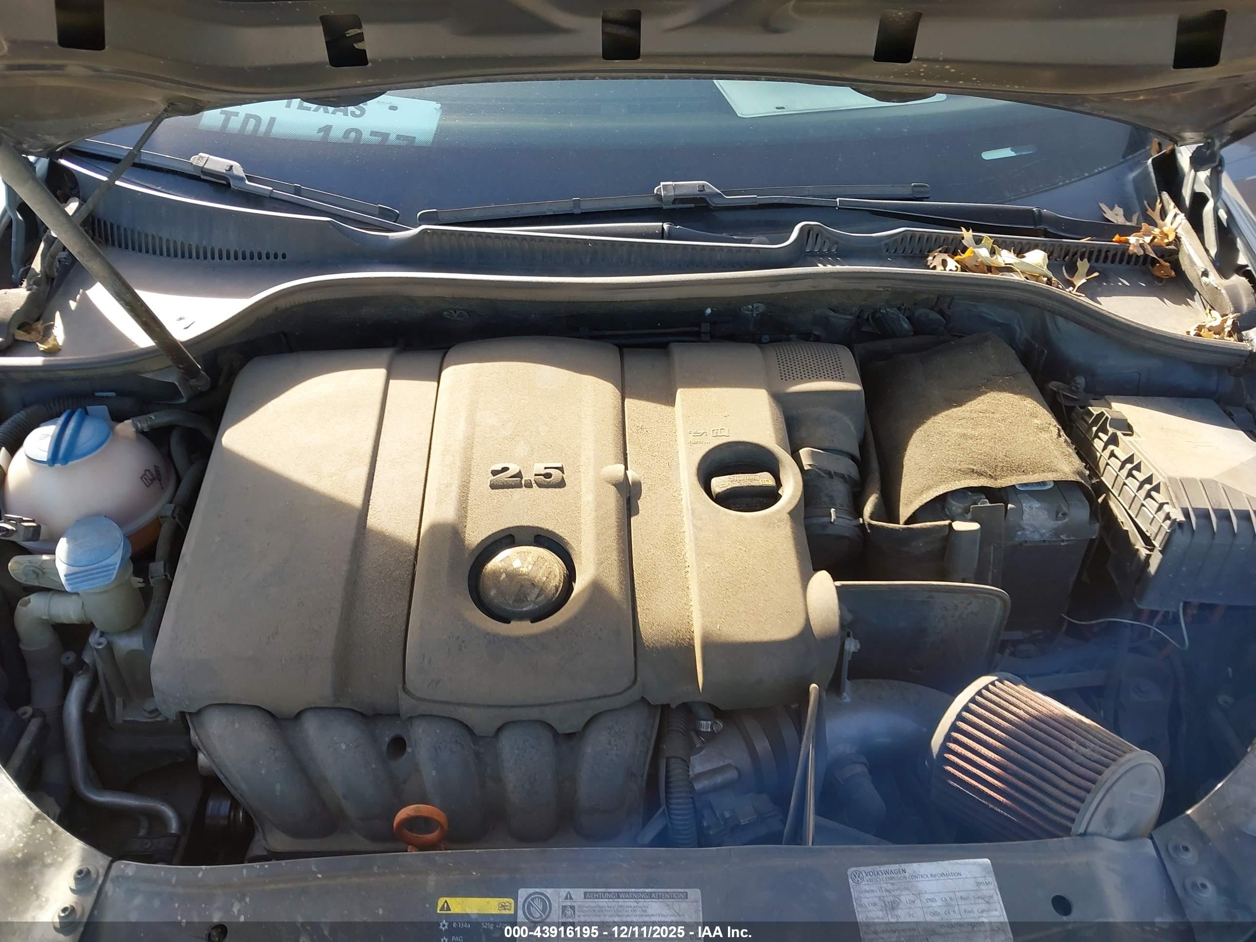 VOLKSWAGEN GOLF image 10