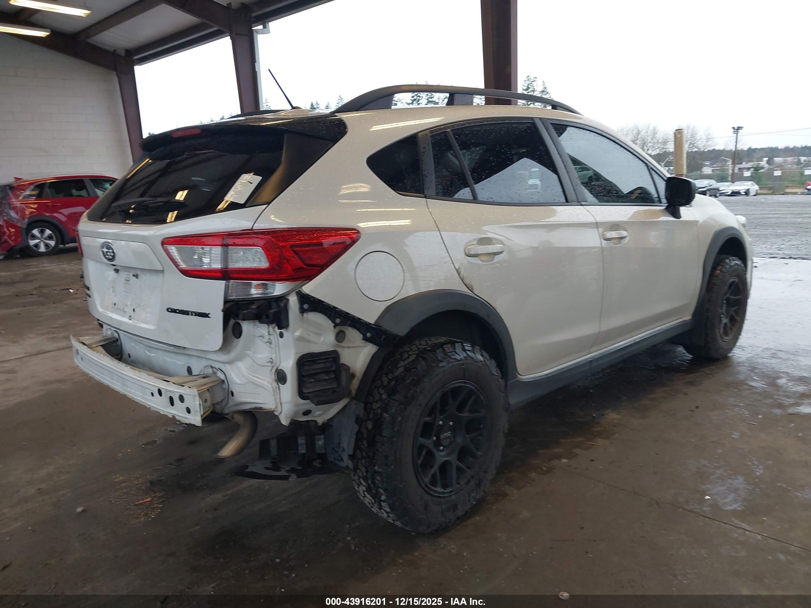 SUBARU CROSSTREK image 4