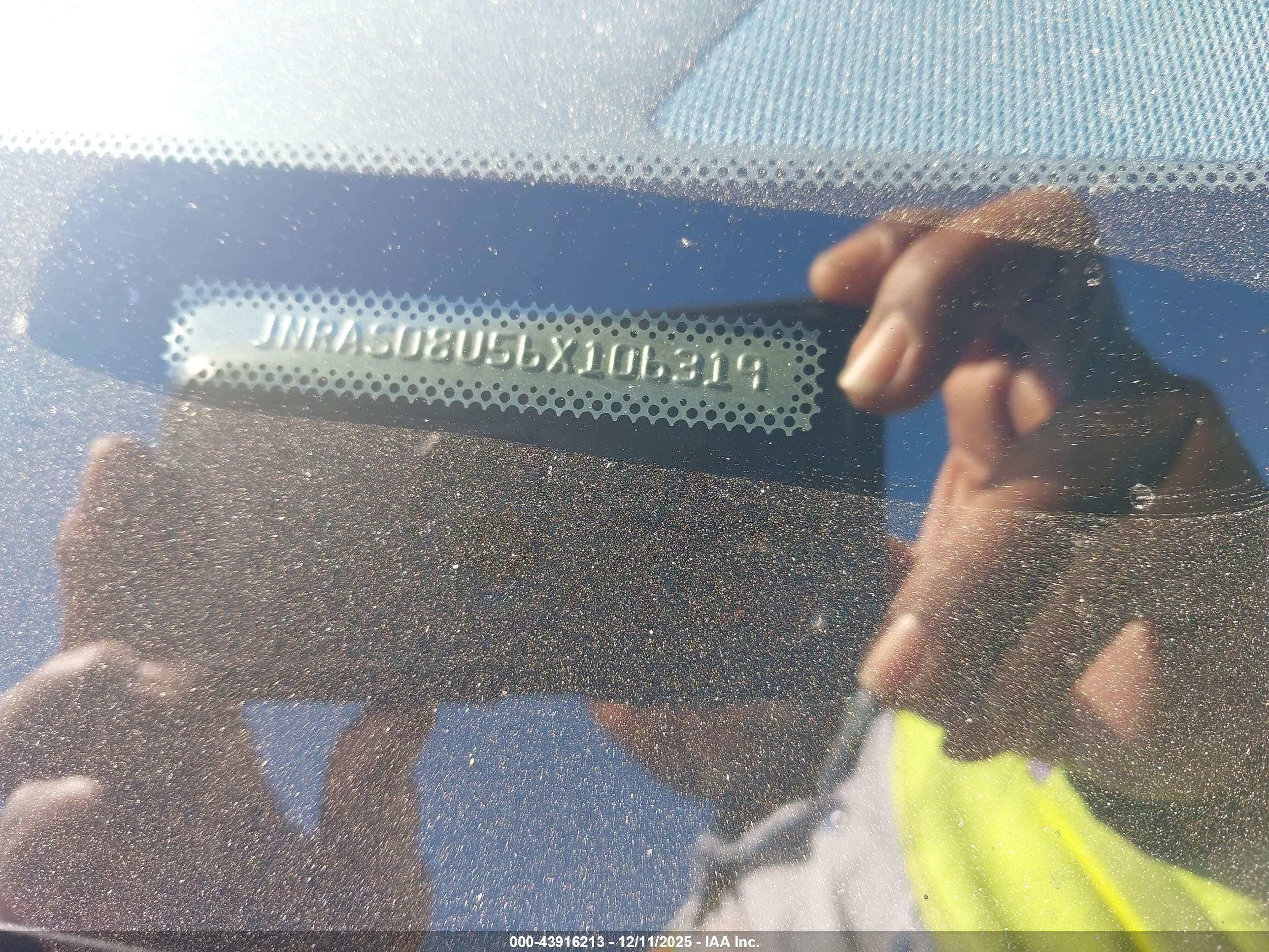 INFINITI FX35 image 9