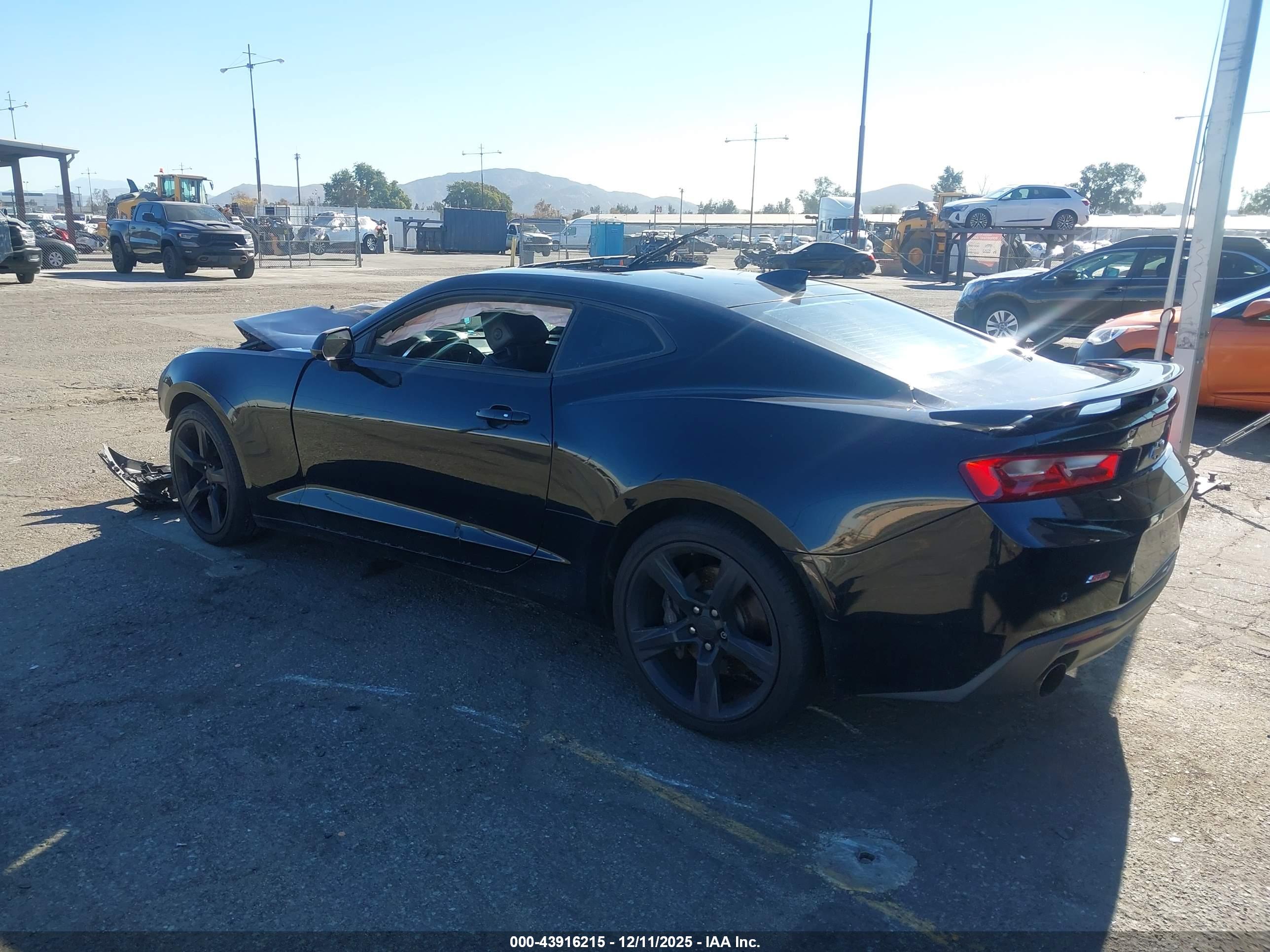 CHEVROLET CAMARO image 3
