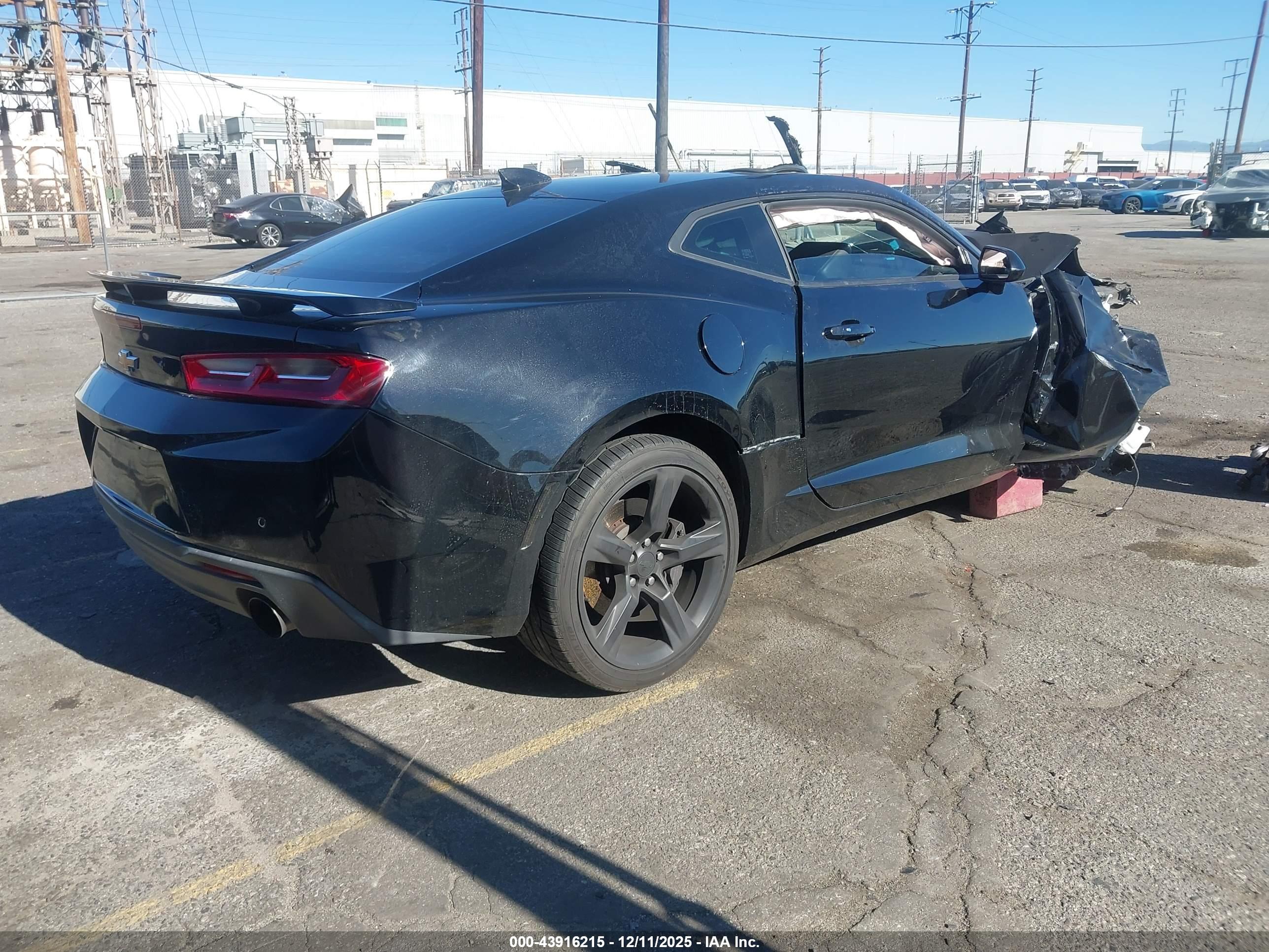 CHEVROLET CAMARO image 4