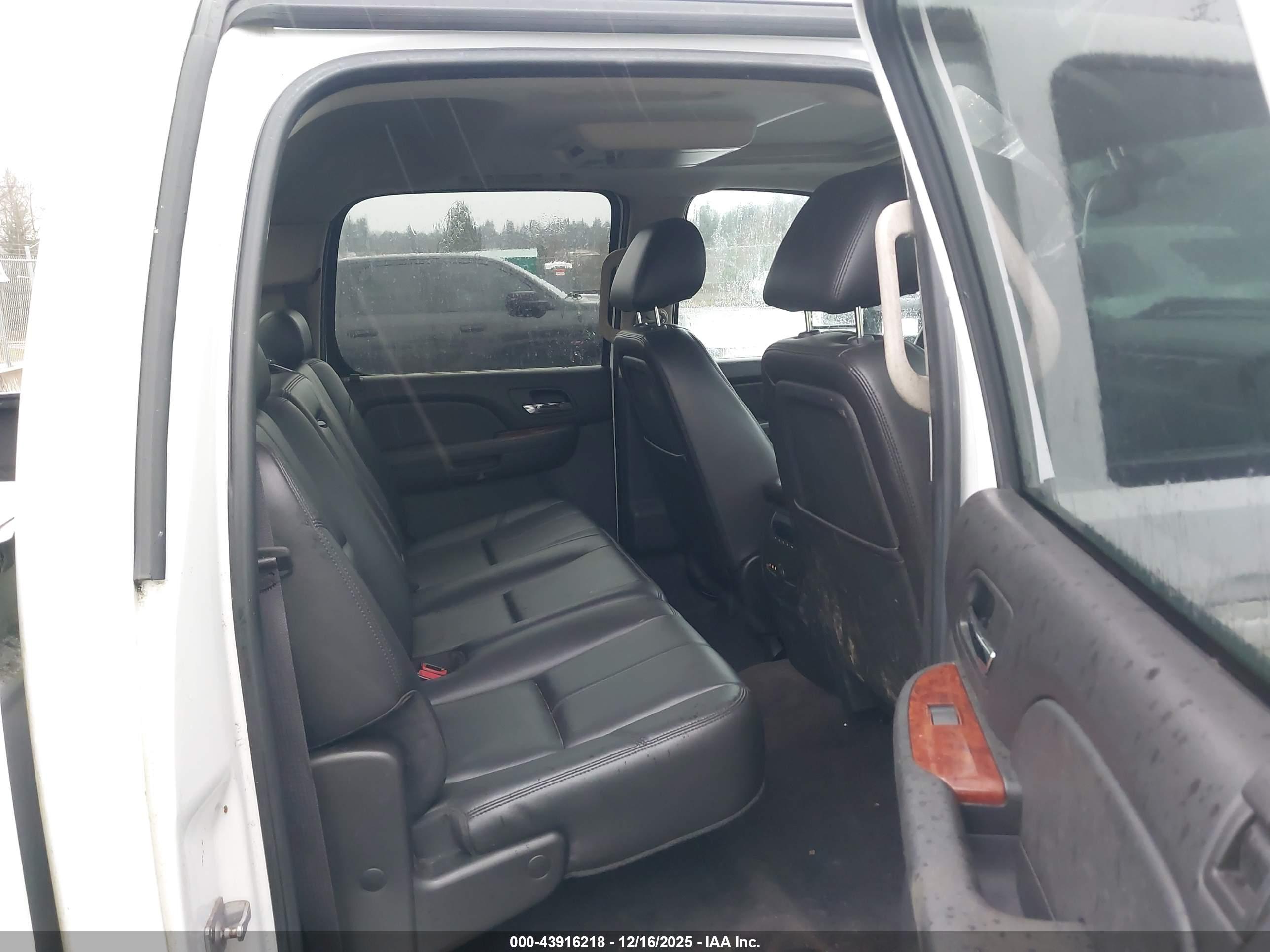 GMC SIERRA image 7