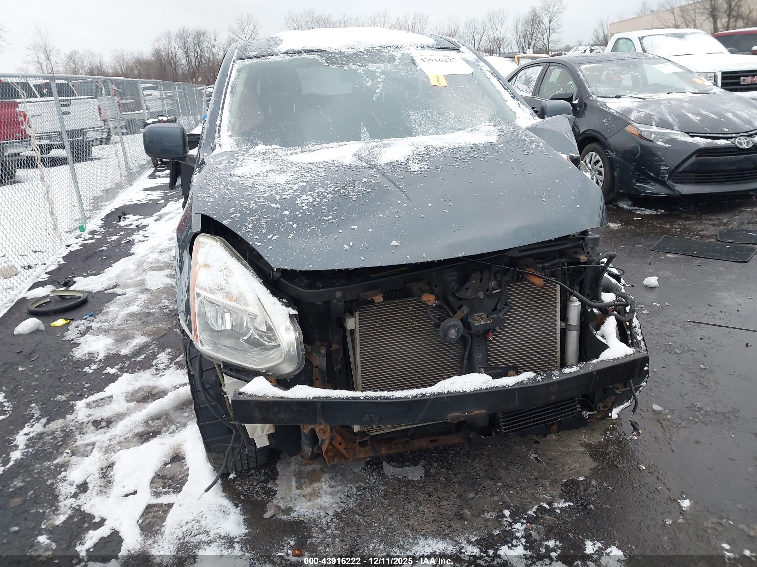 NISSAN ROGUE image 6