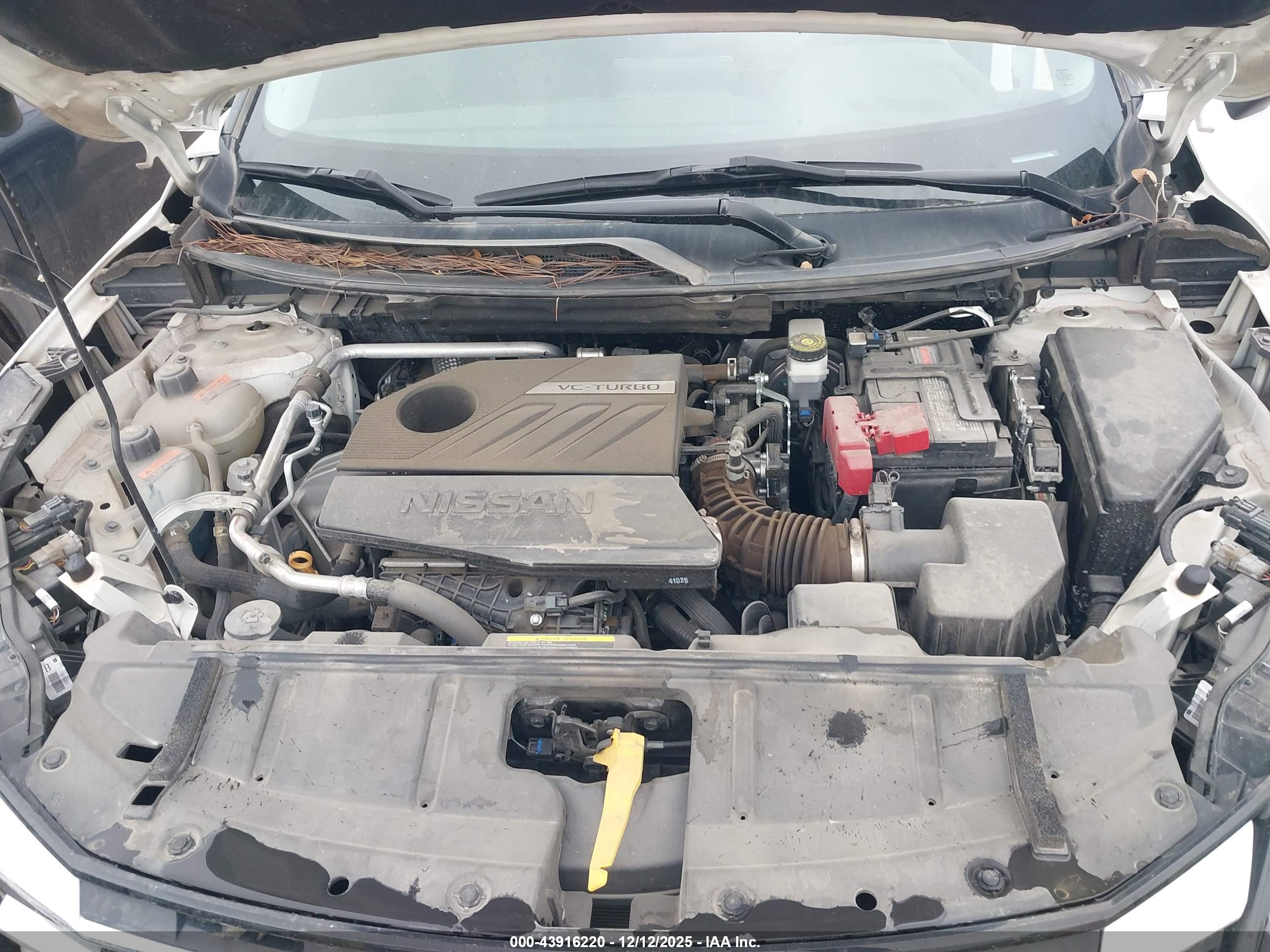 NISSAN ROGUE image 10