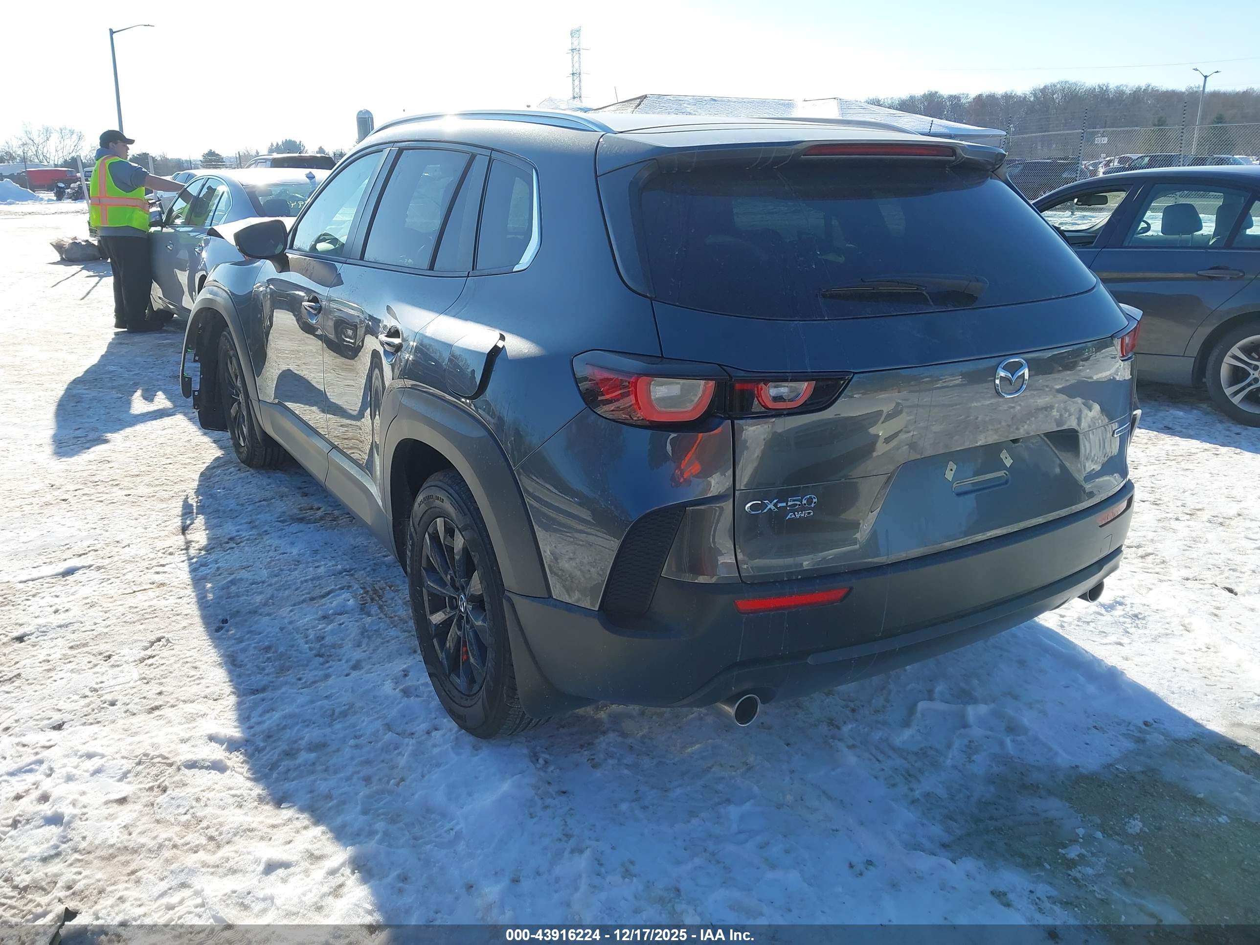 MAZDA CX-50 image 3
