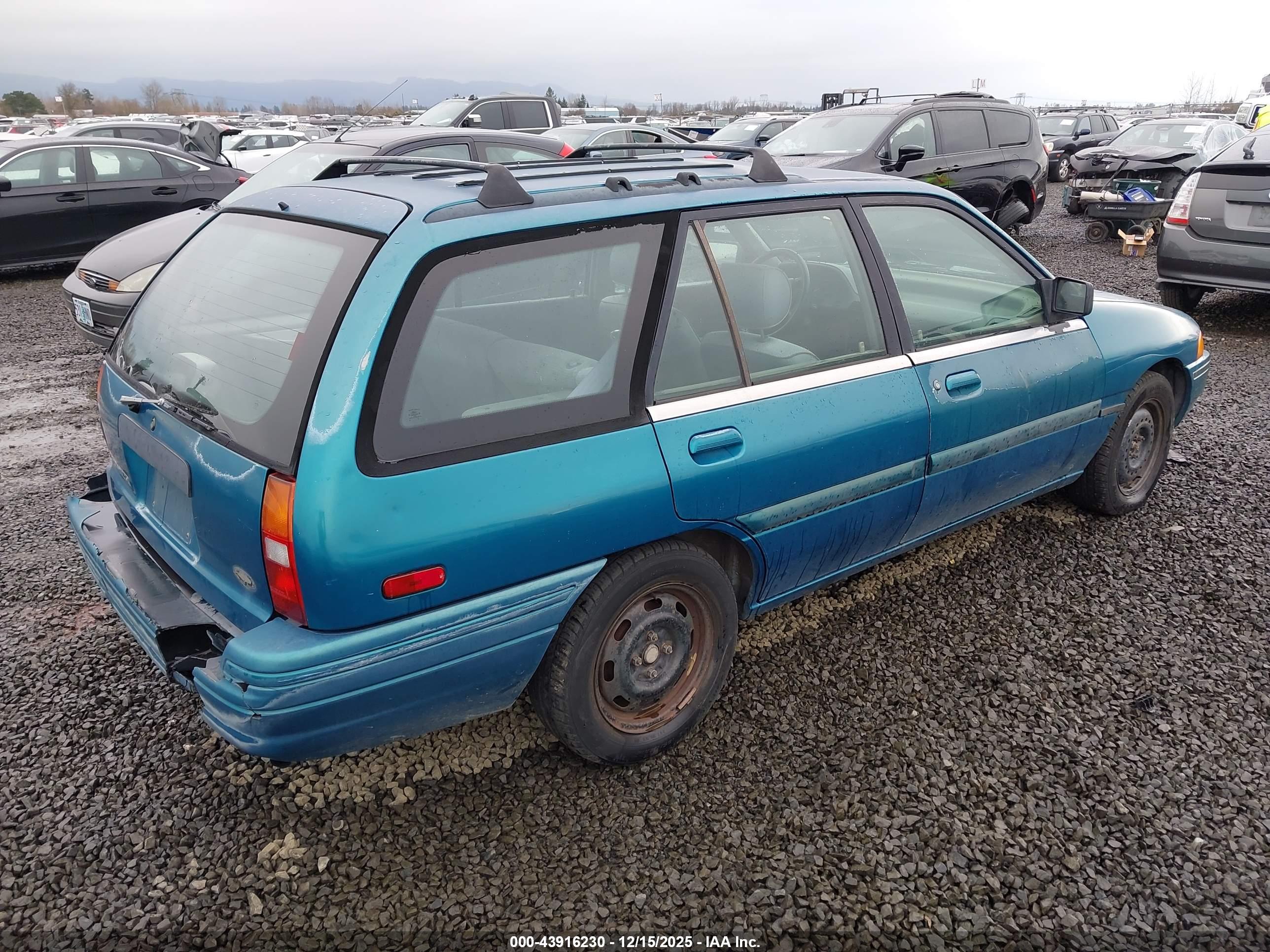 FORD ESCORT image 4