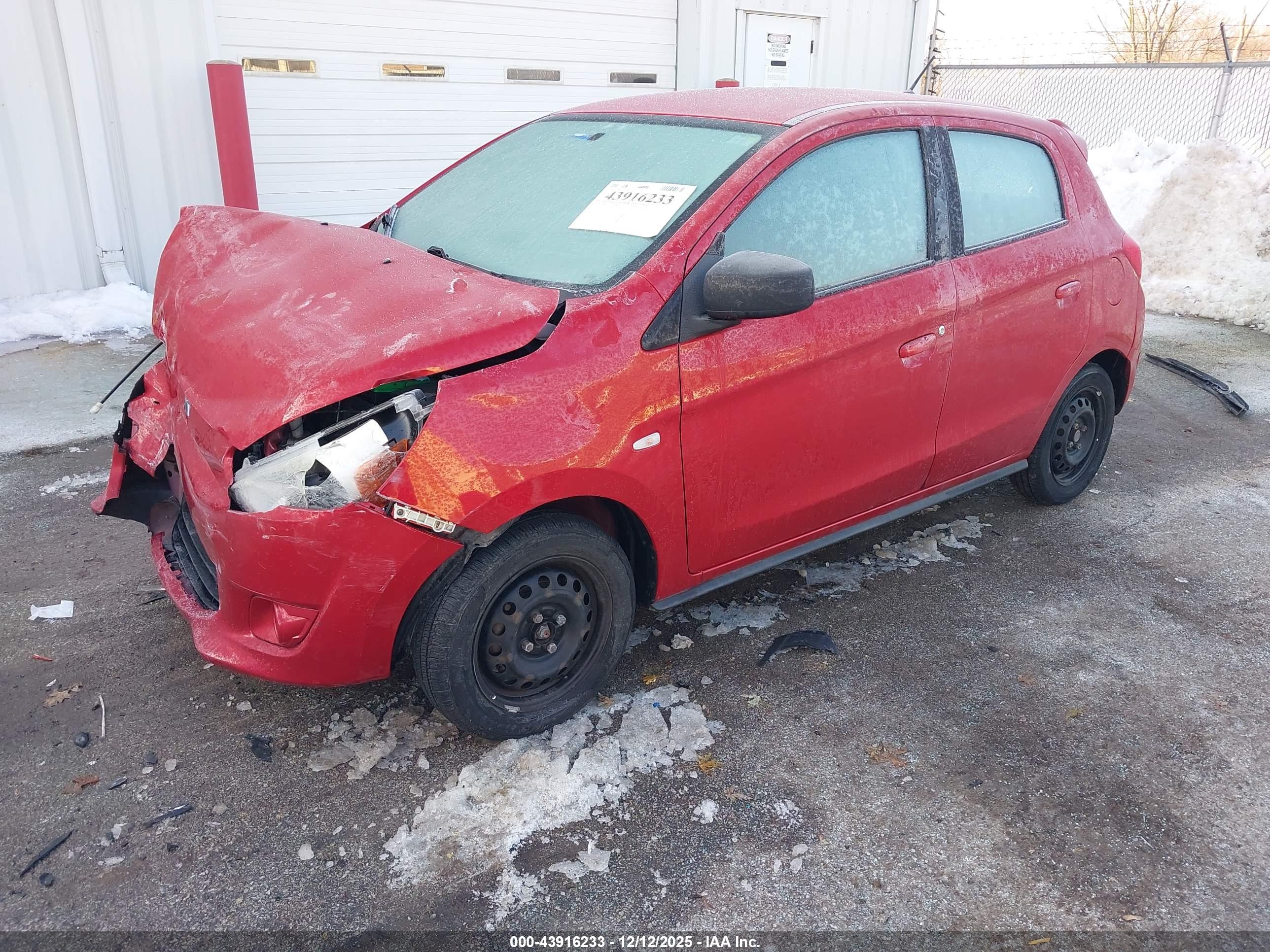 MITSUBISHI MIRAGE image 2
