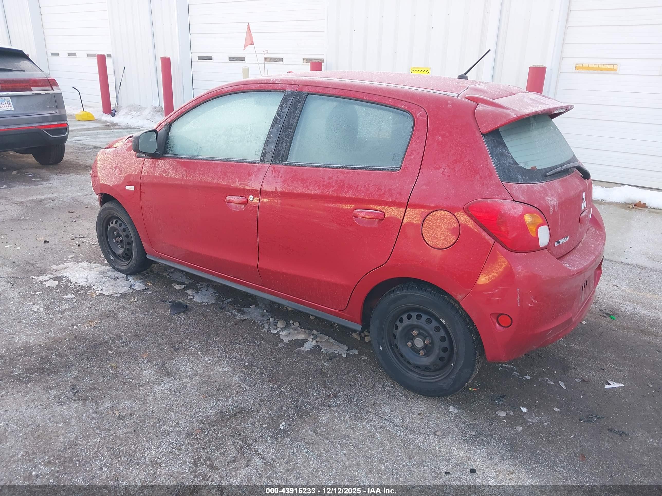 MITSUBISHI MIRAGE image 3