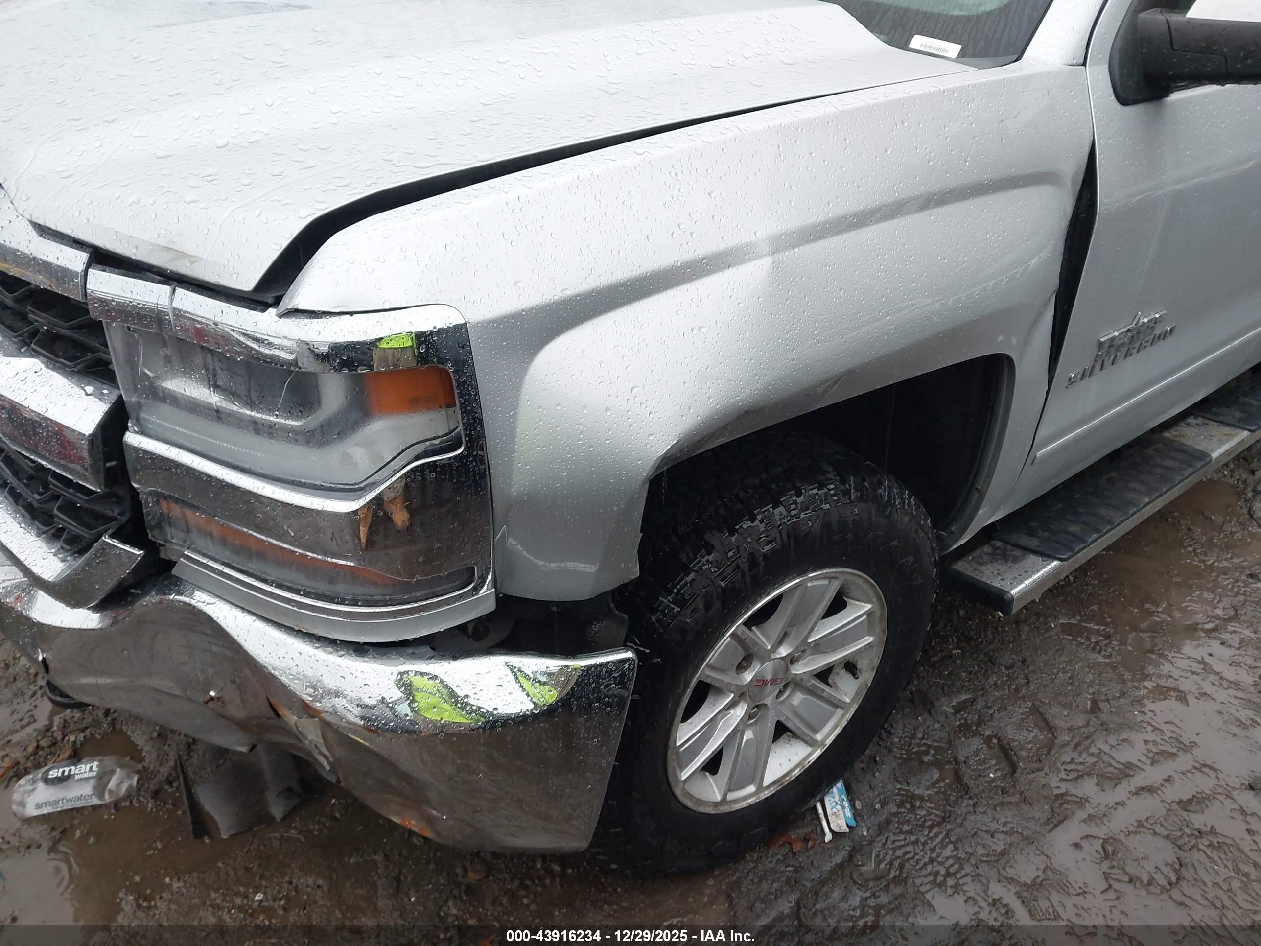 CHEVROLET SILVERADO image 2