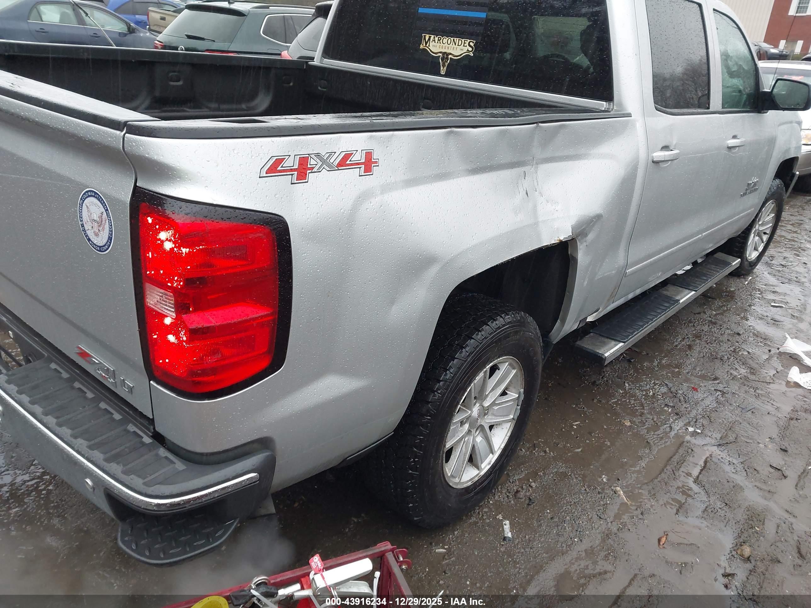 CHEVROLET SILVERADO image 4