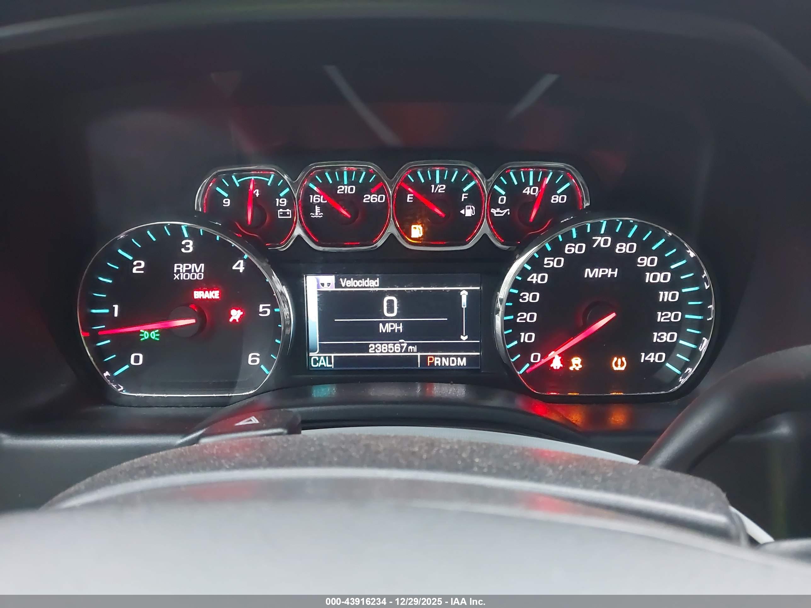 CHEVROLET SILVERADO image 7