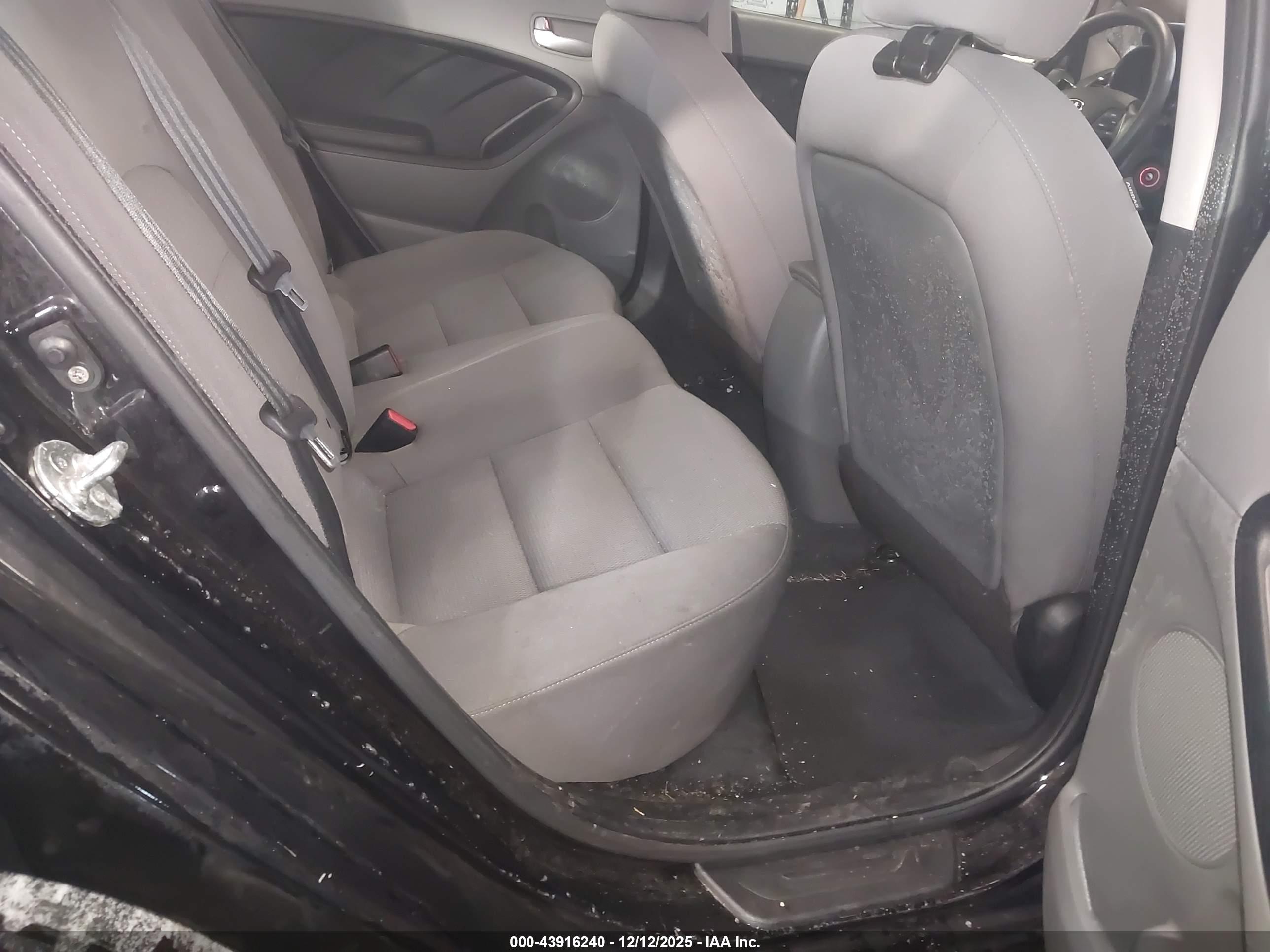 KIA FORTE image 8