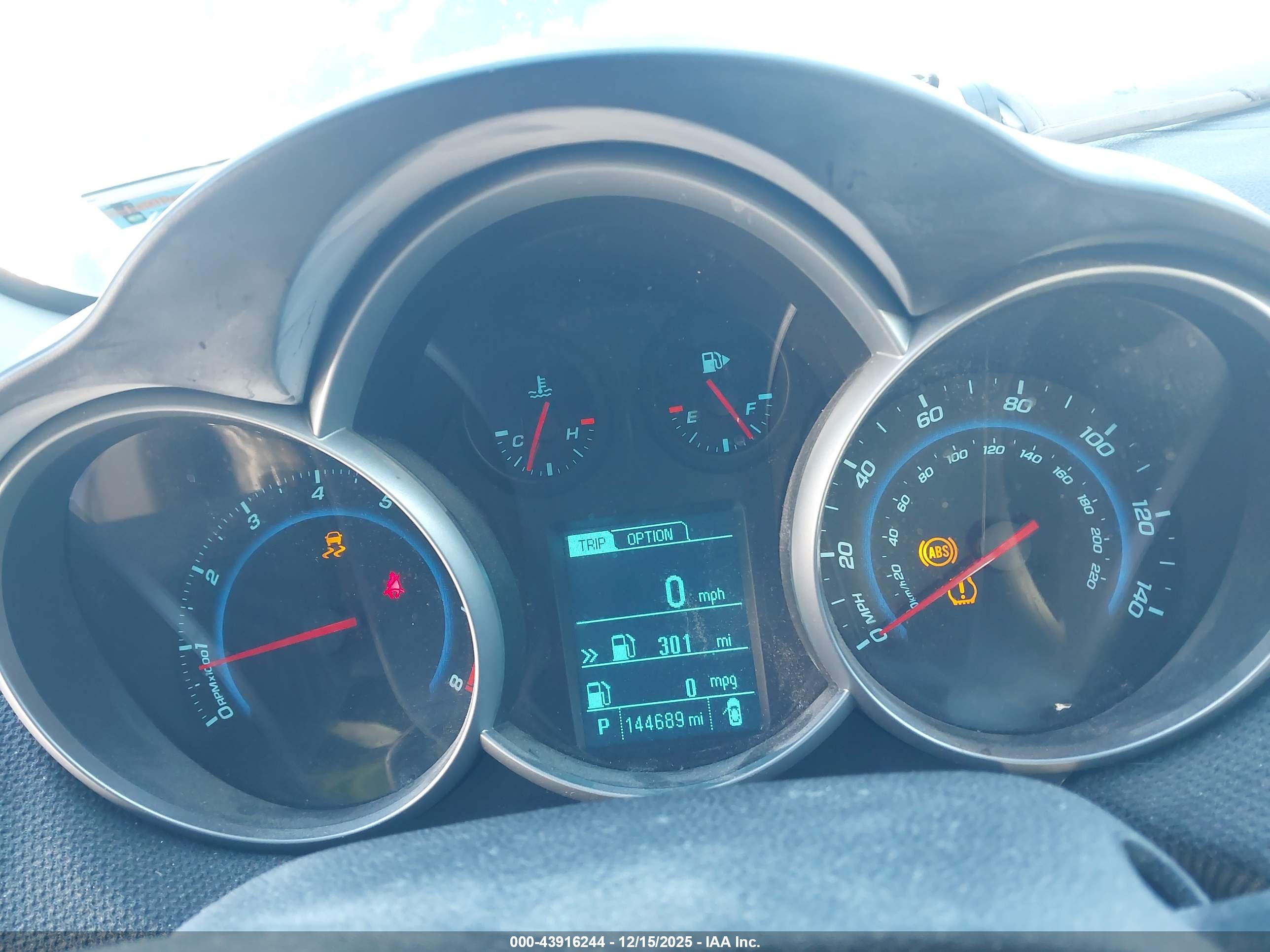 CHEVROLET CRUZE image 7