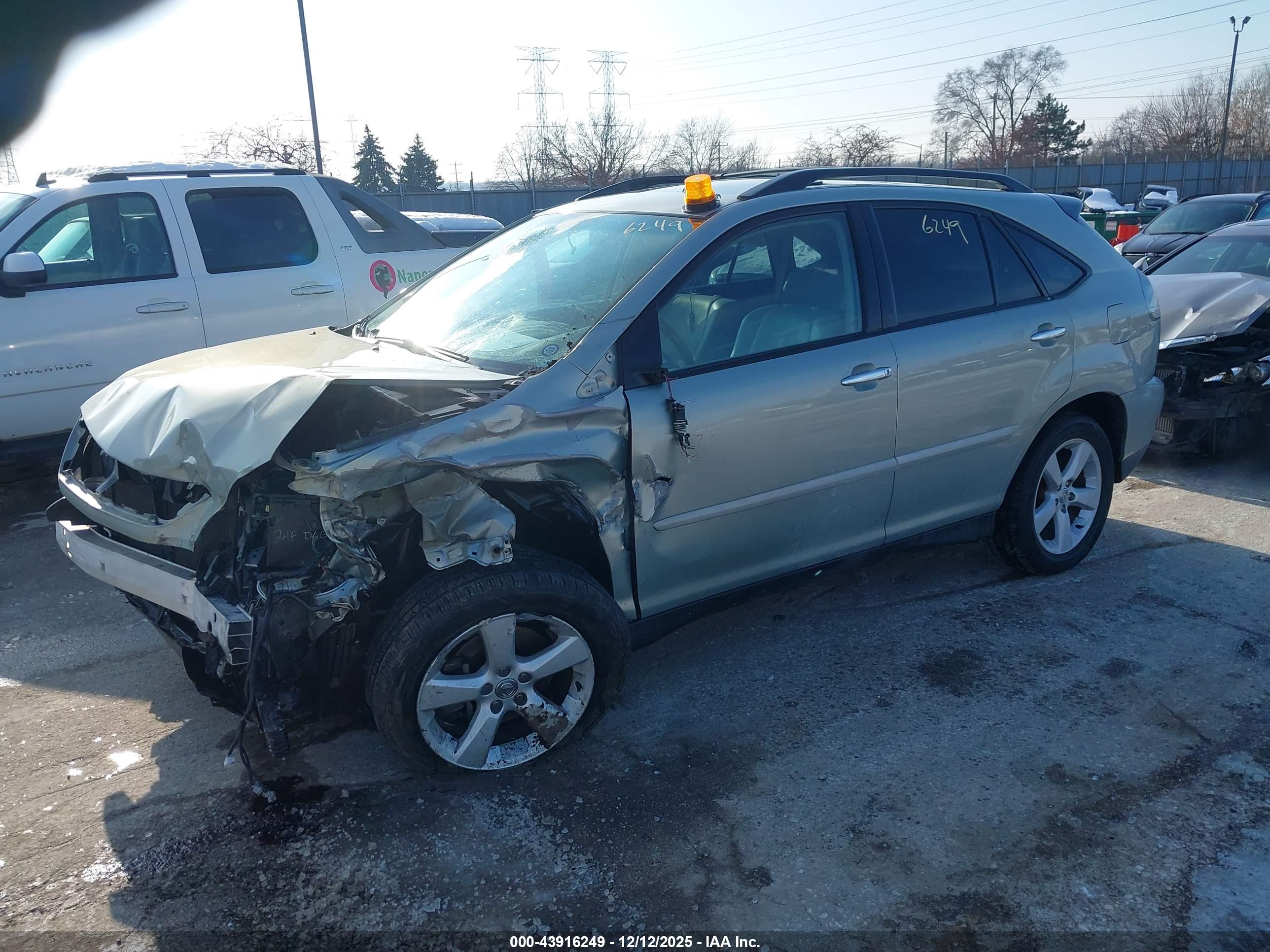 LEXUS RX image 2