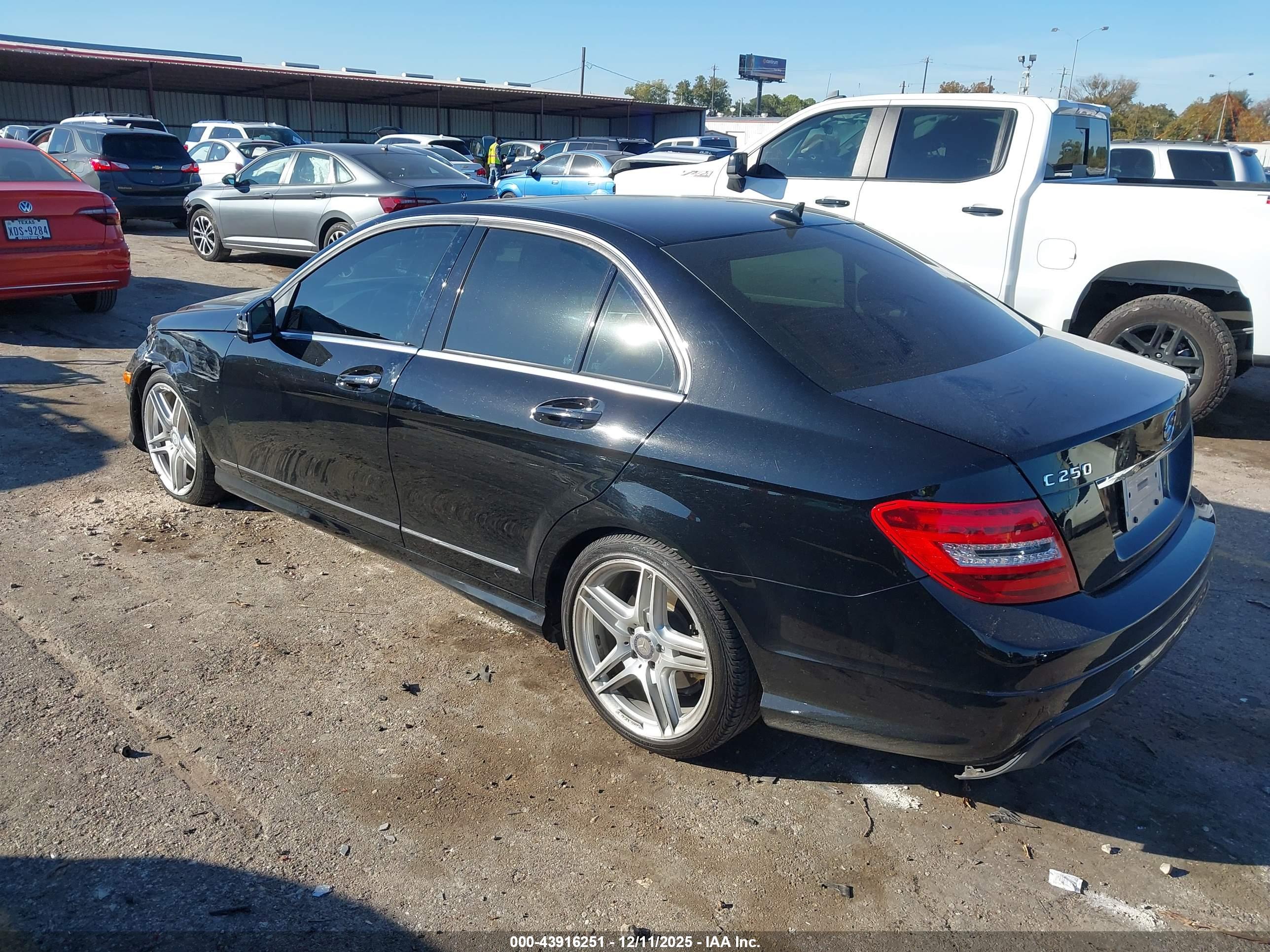 MERCEDES-BENZ C image 3