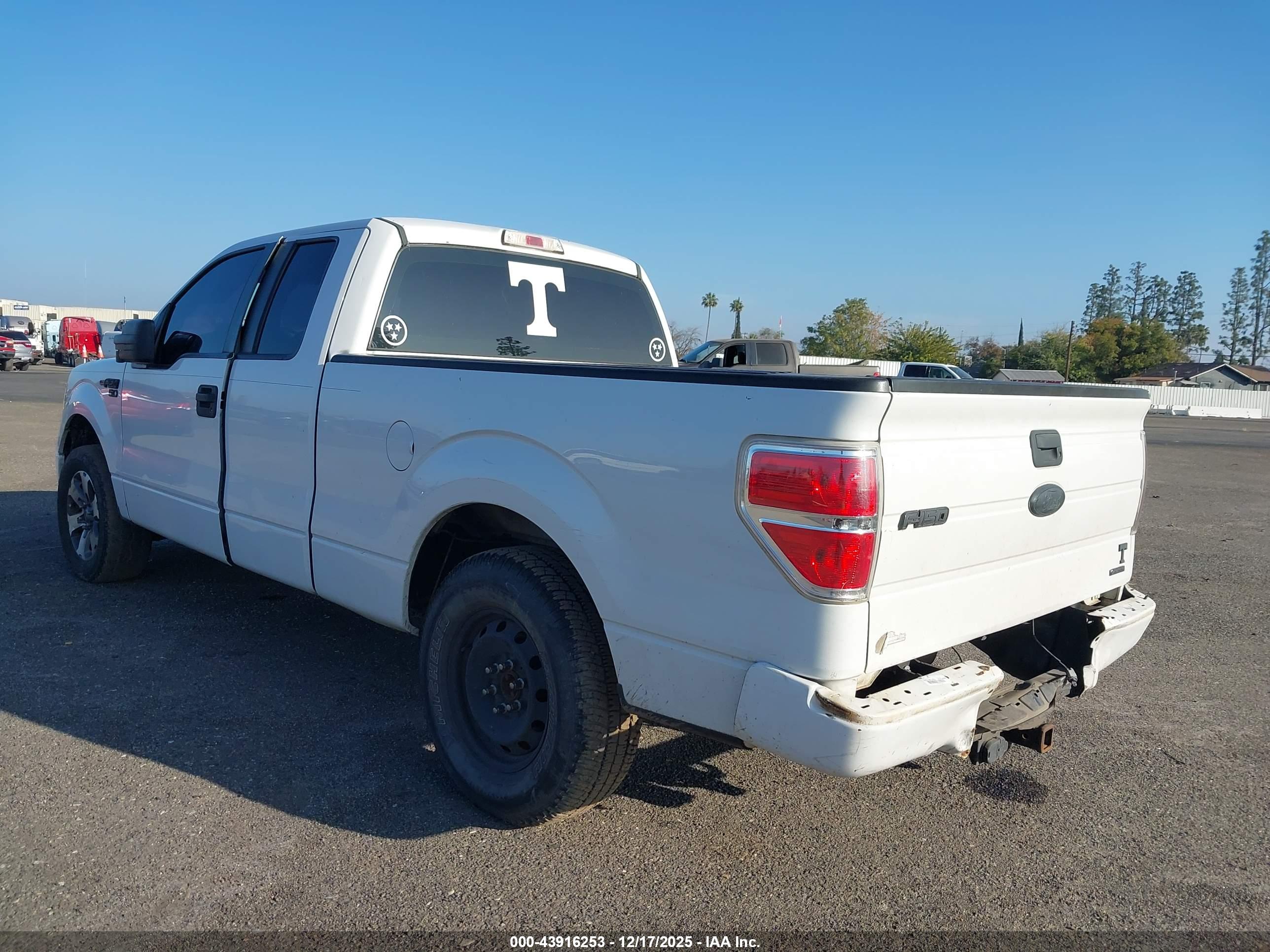 FORD F-150 image 3