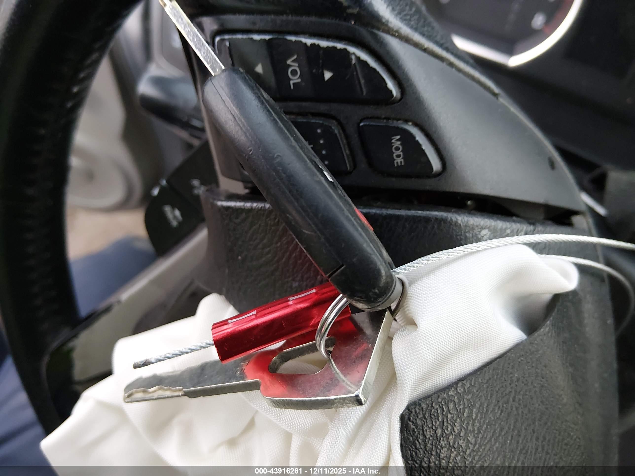 HONDA CR-V image 11