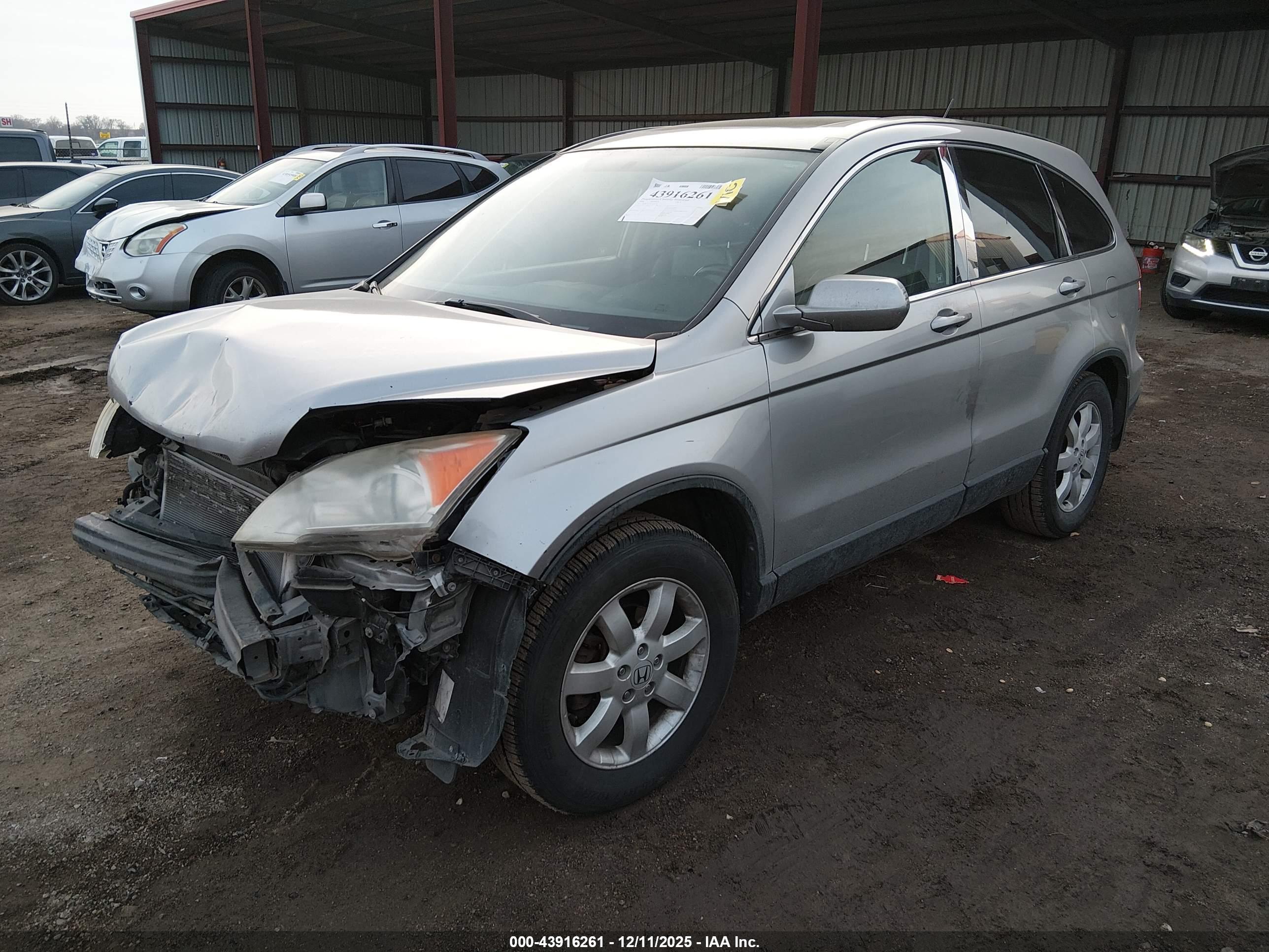 HONDA CR-V image 2