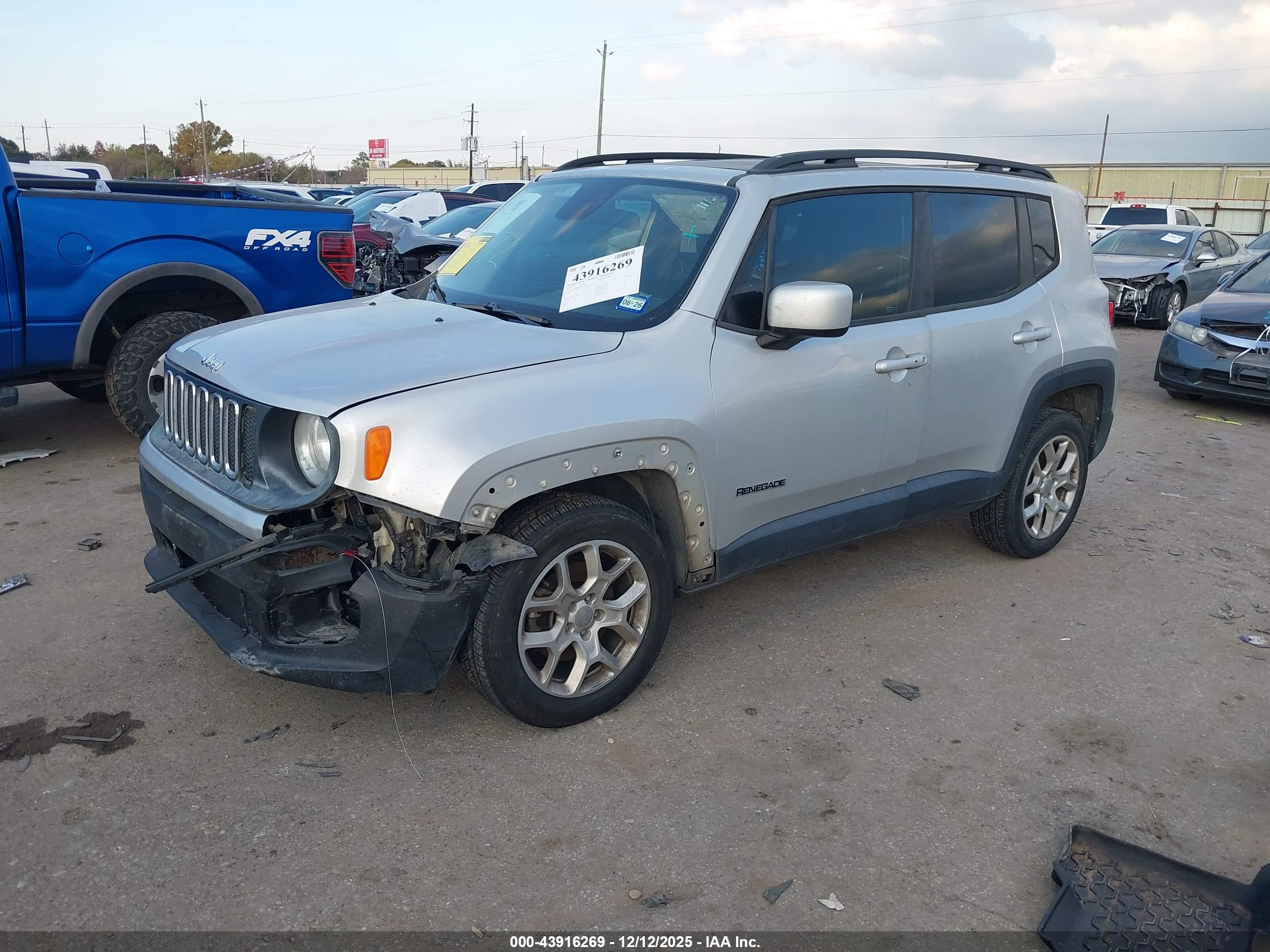 JEEP RENEGADE image 2