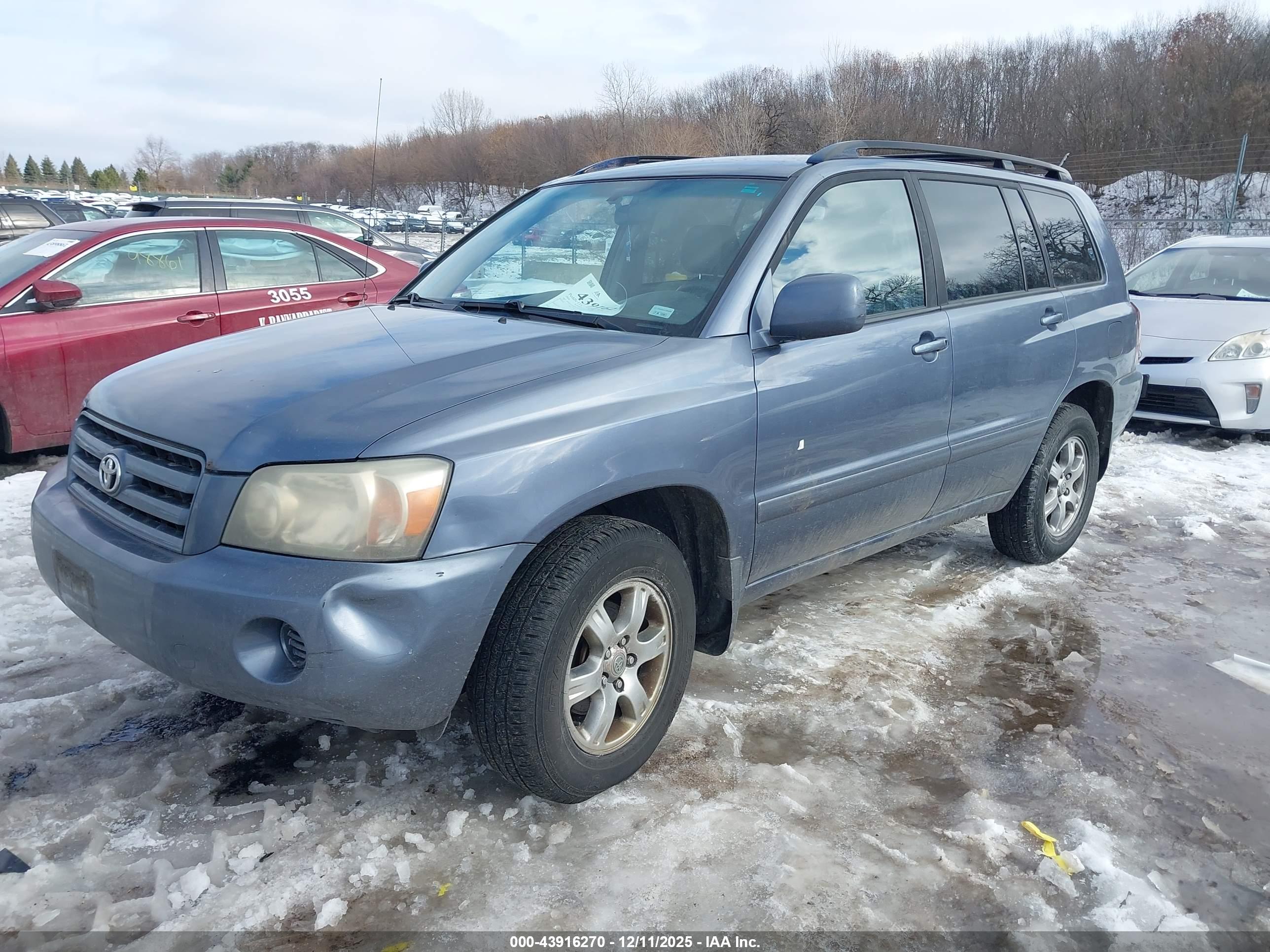 TOYOTA HIGHLANDER image 2