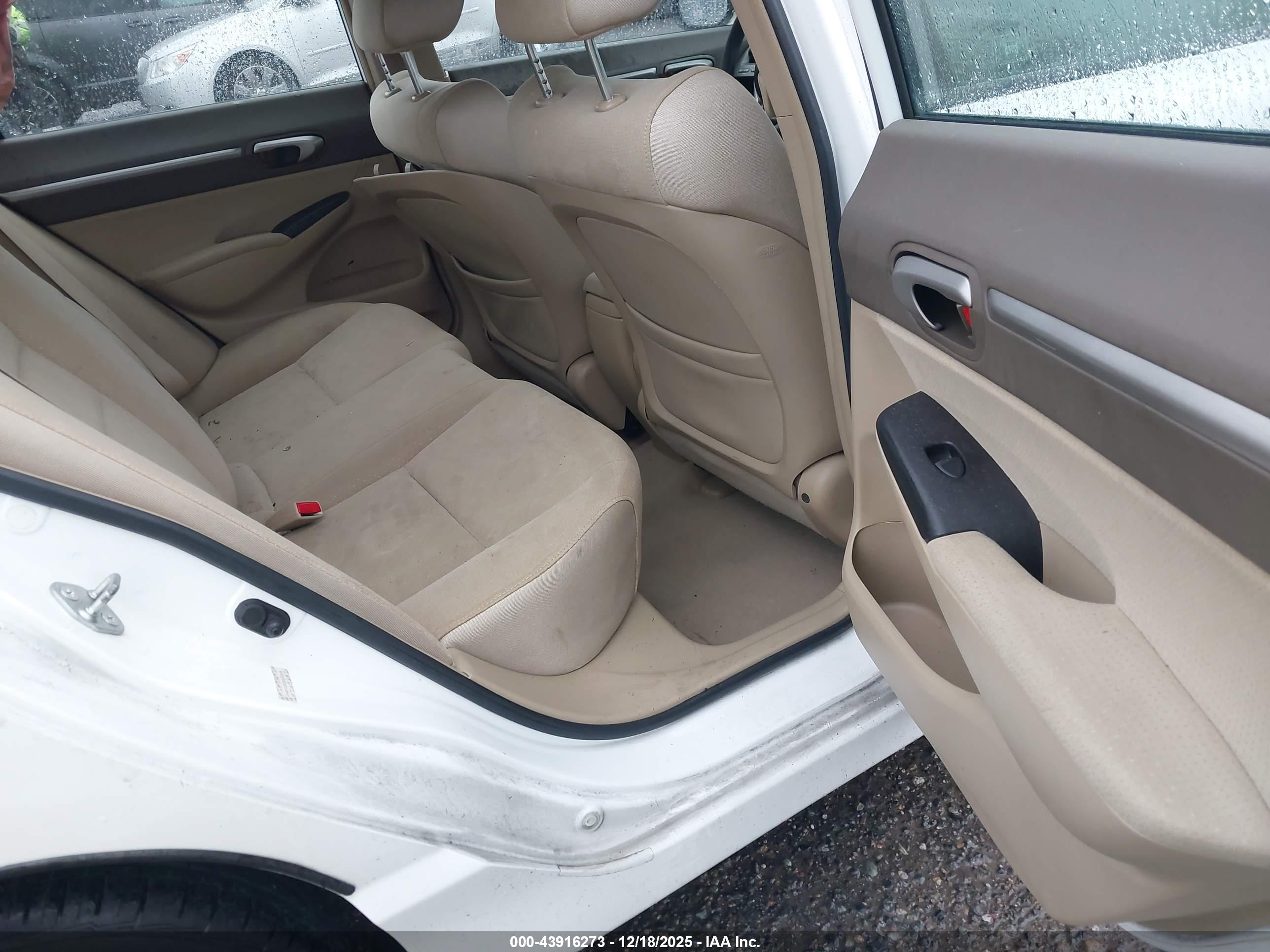 HONDA CIVIC image 8