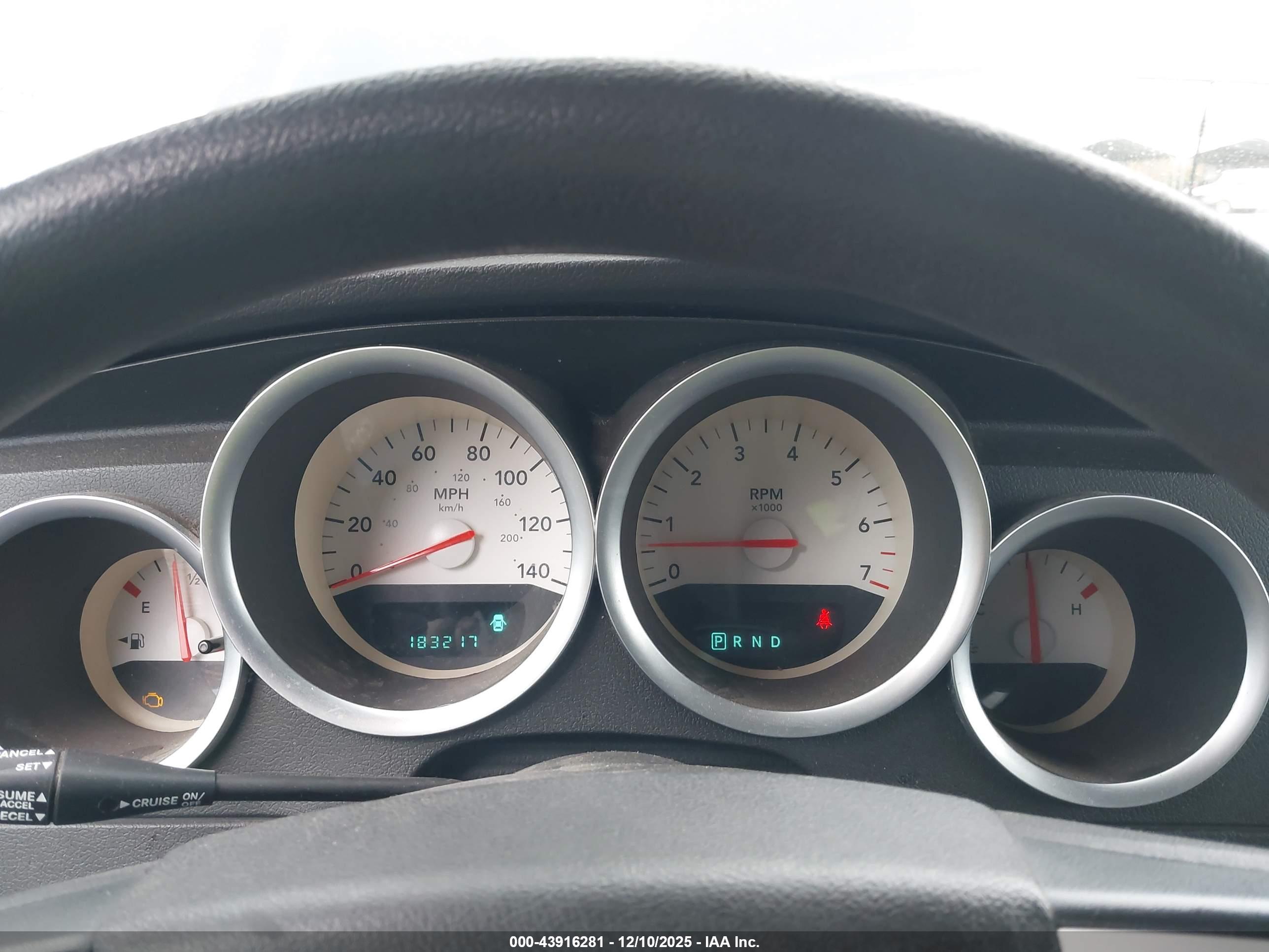 DODGE MAGNUM image 7
