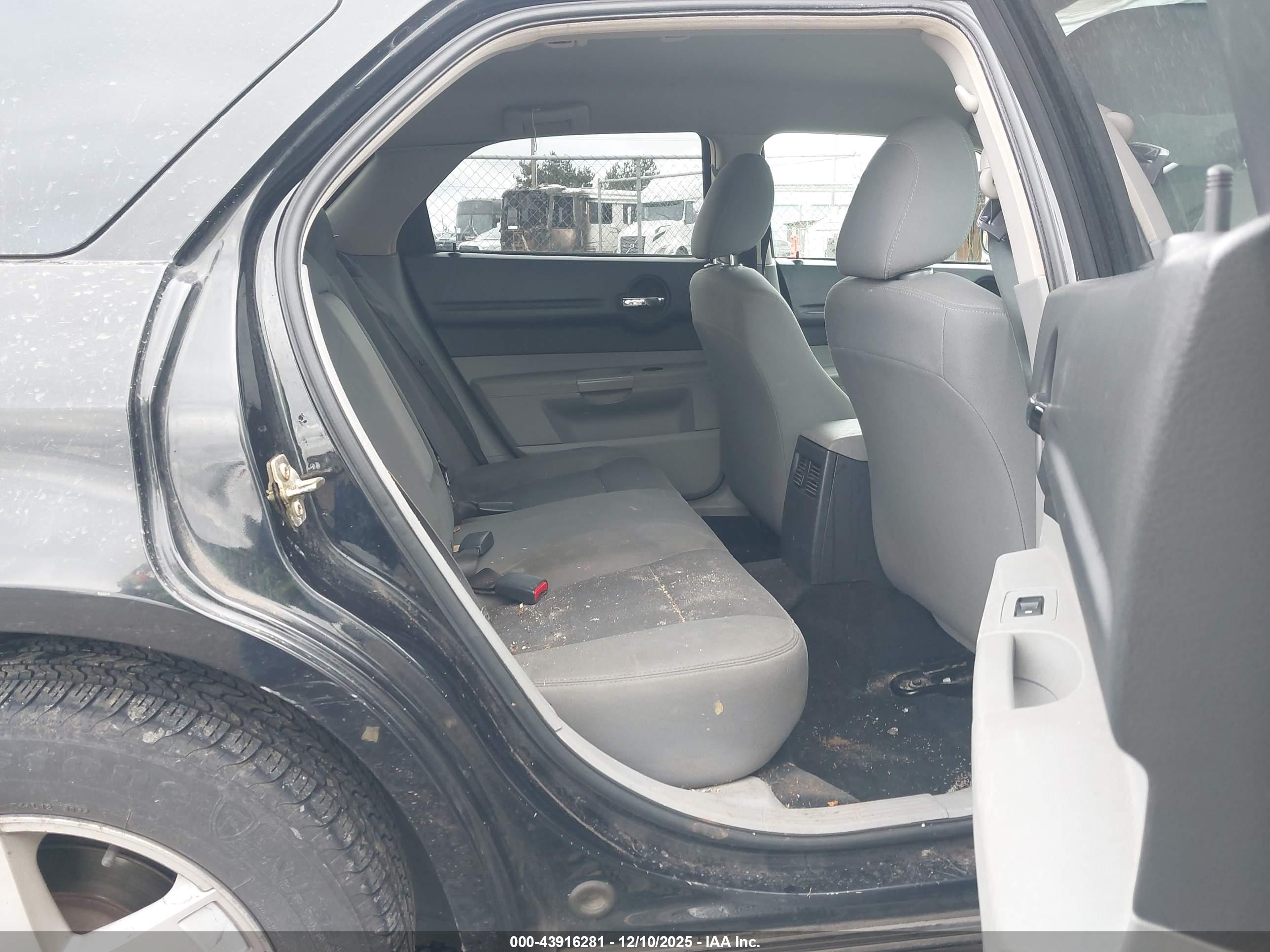 DODGE MAGNUM image 8
