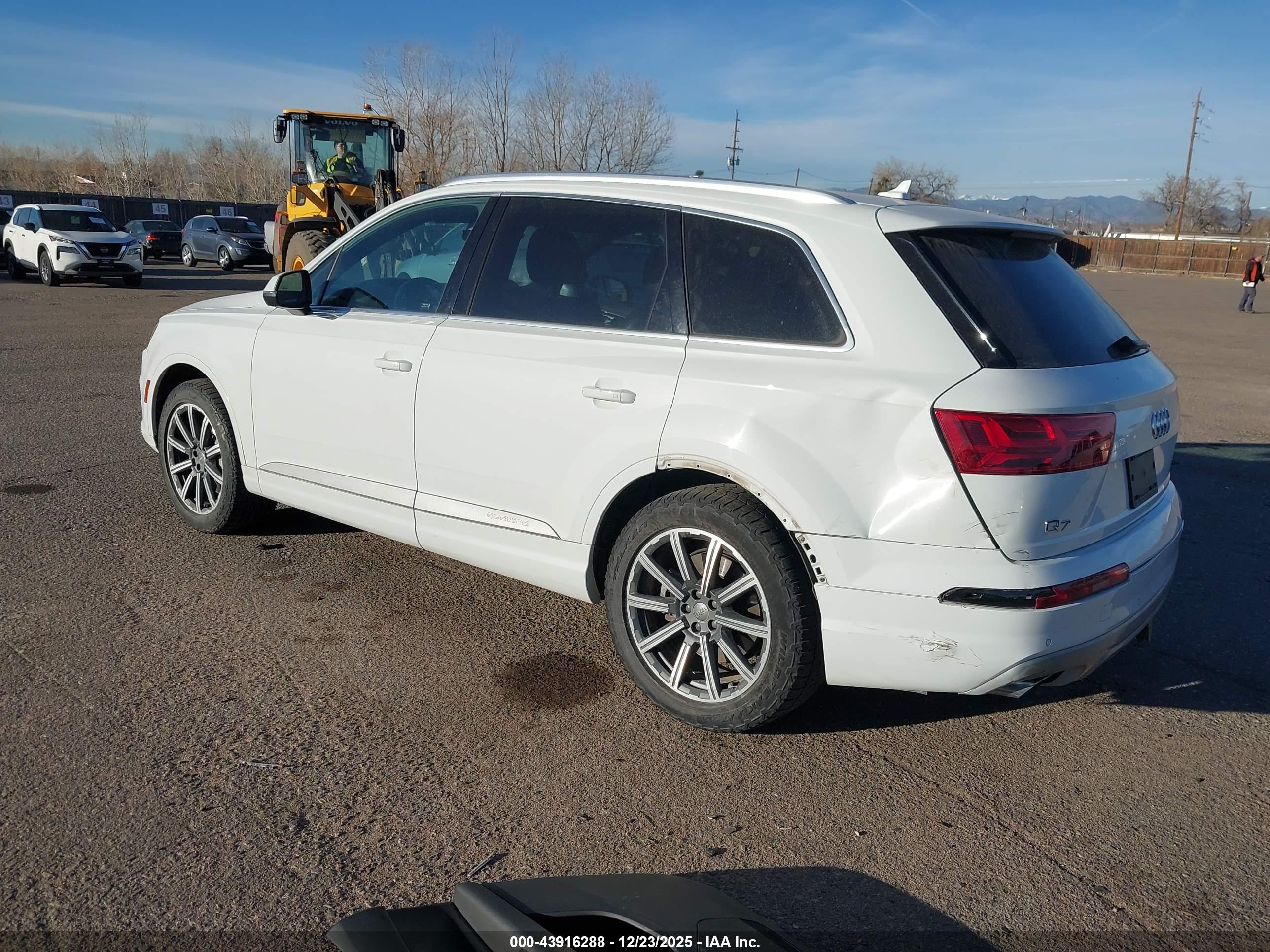 AUDI Q7 image 3