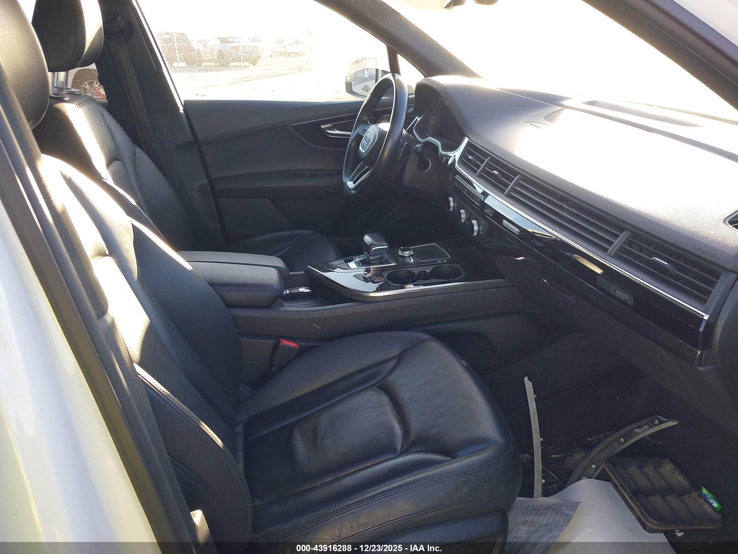 AUDI Q7 image 5