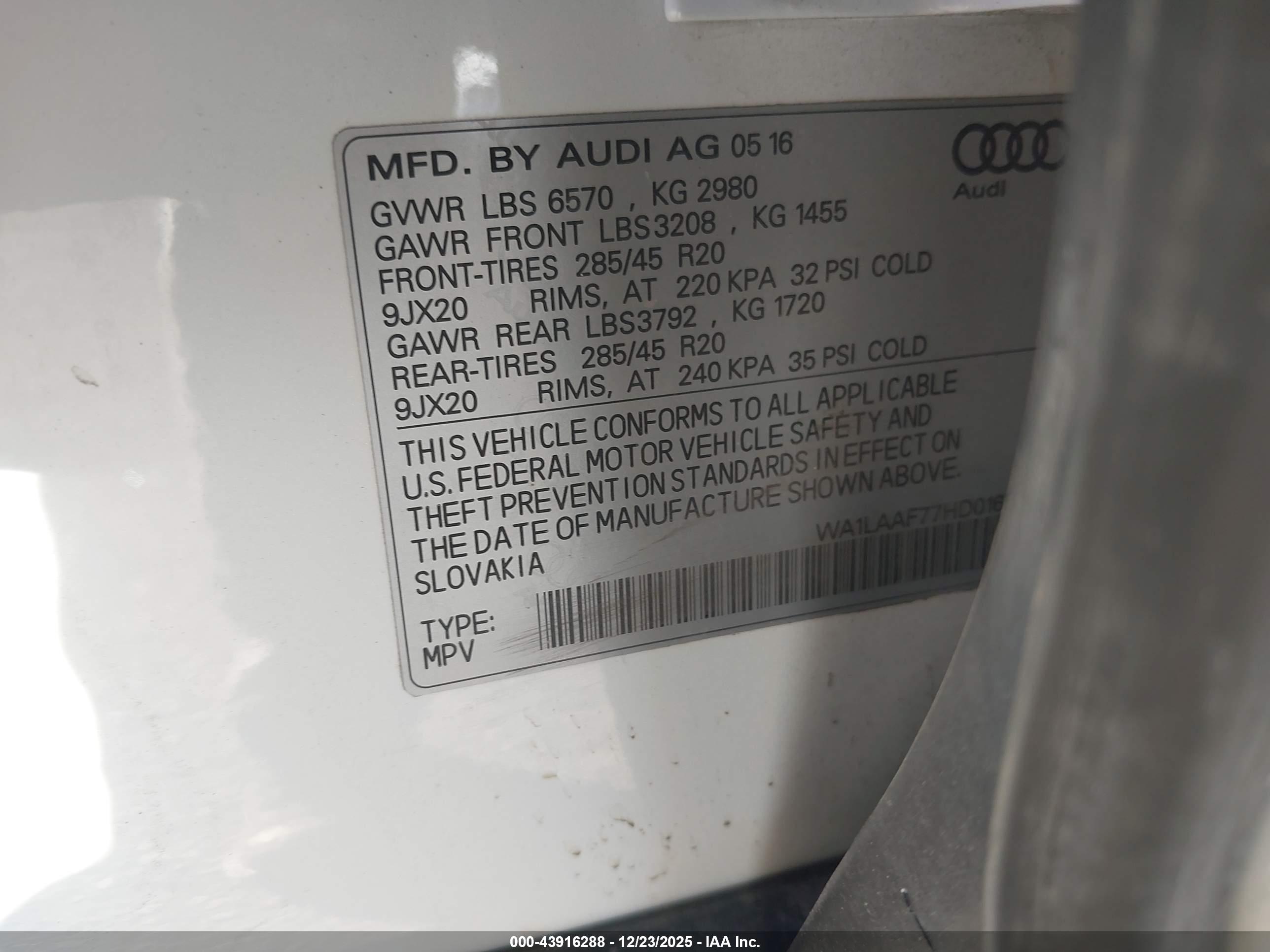 AUDI Q7 image 9