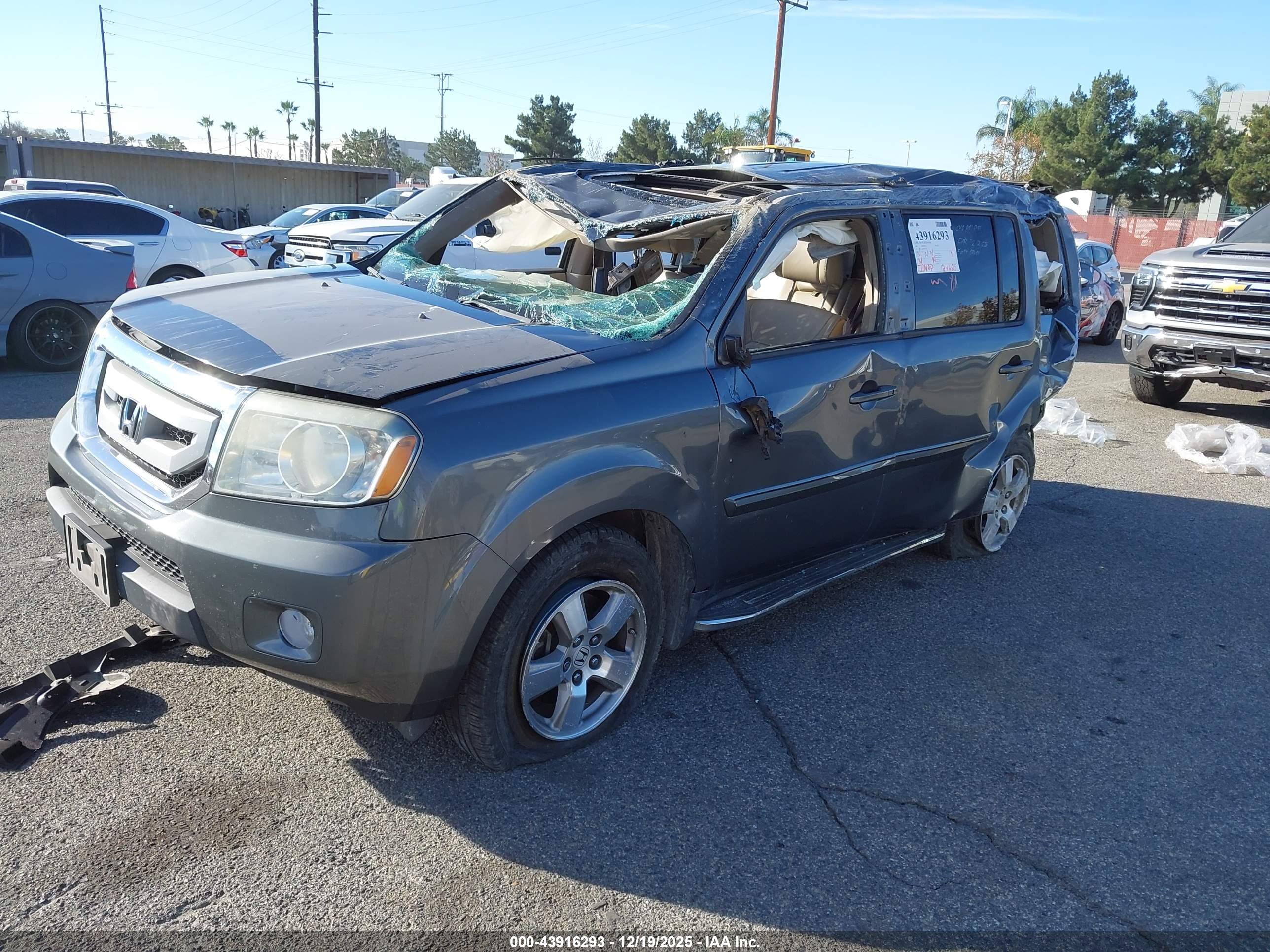 HONDA PILOT image 2