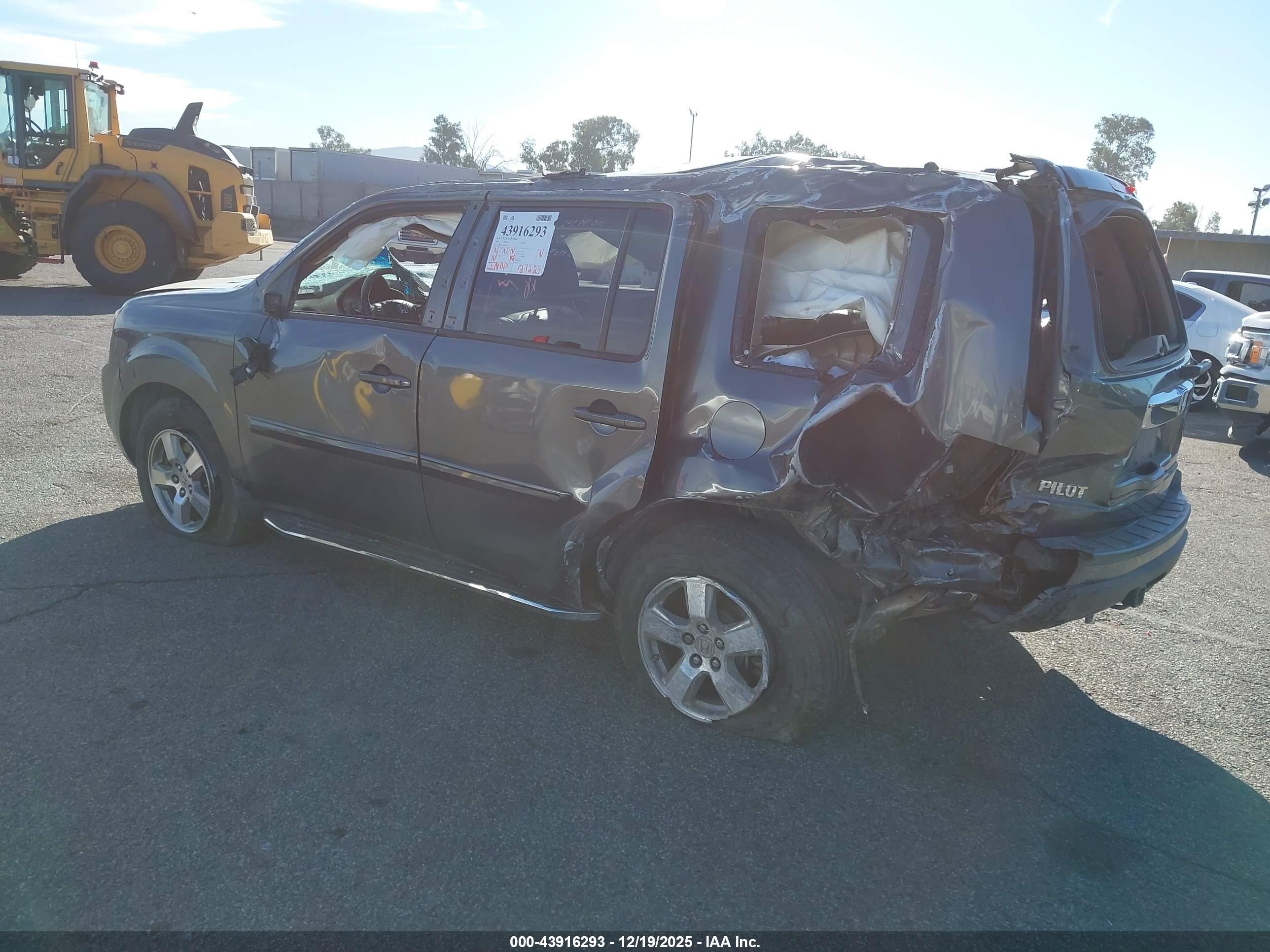 HONDA PILOT image 3