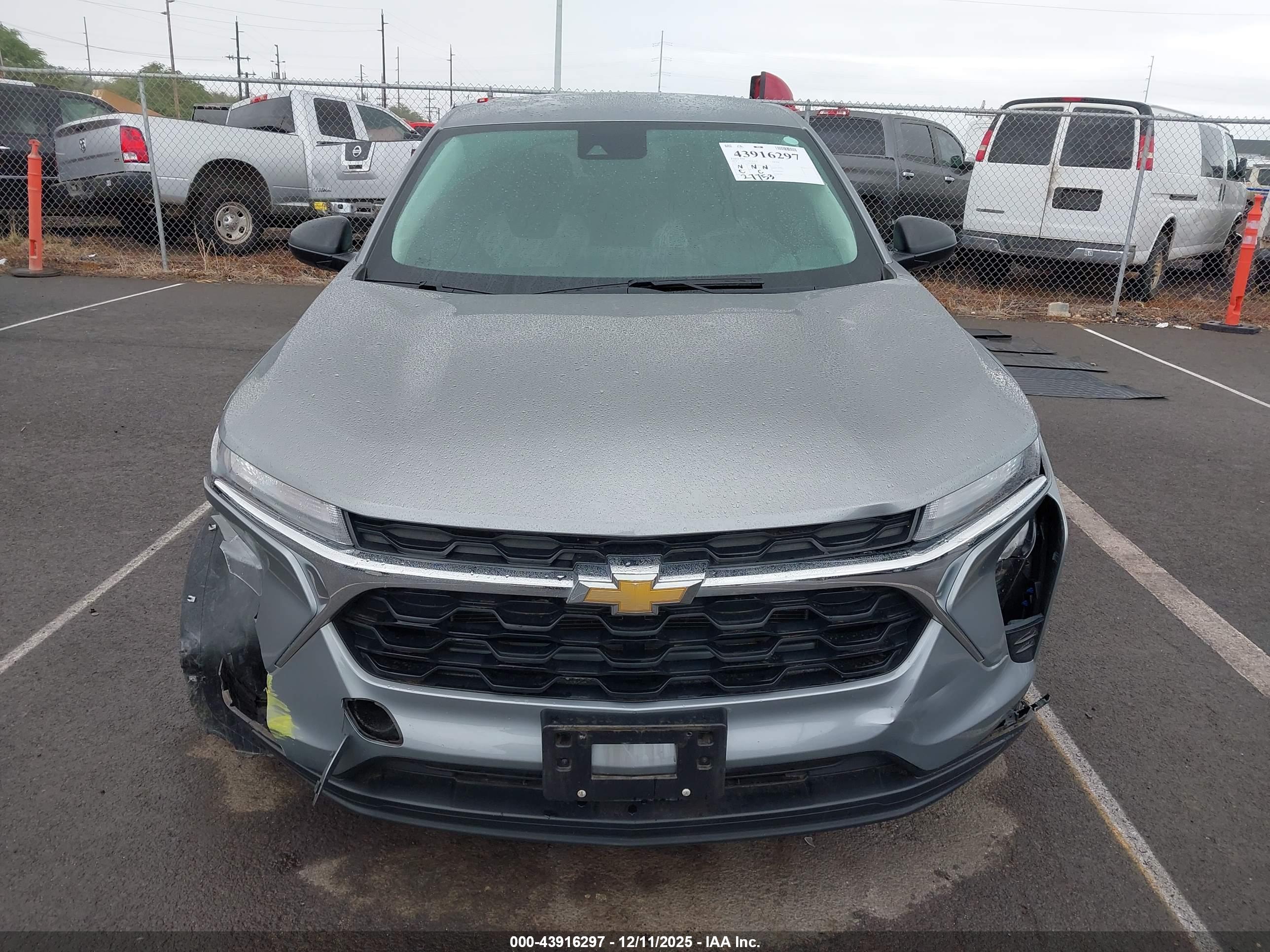 CHEVROLET TRAX image 6