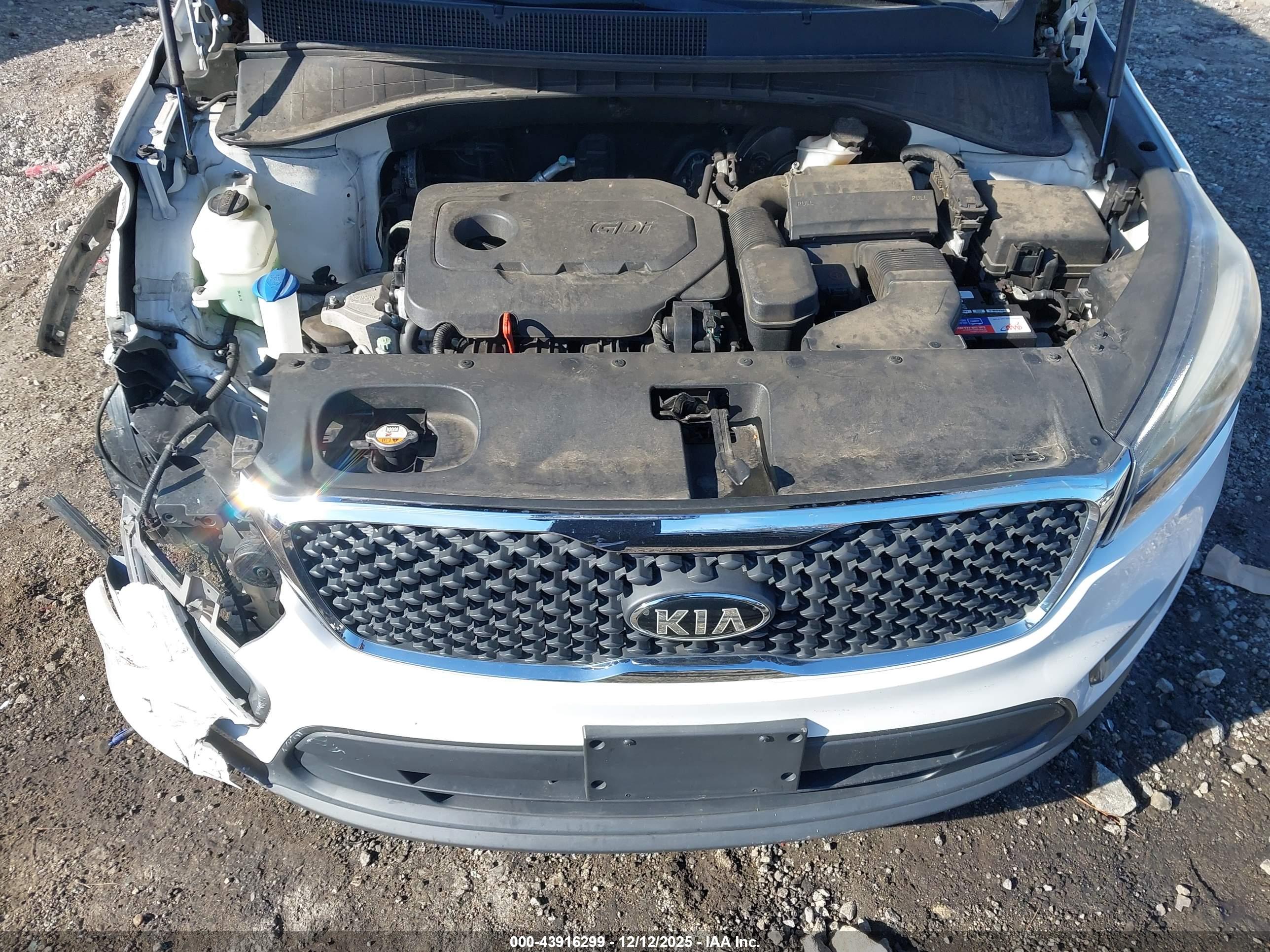 KIA SORENTO image 10
