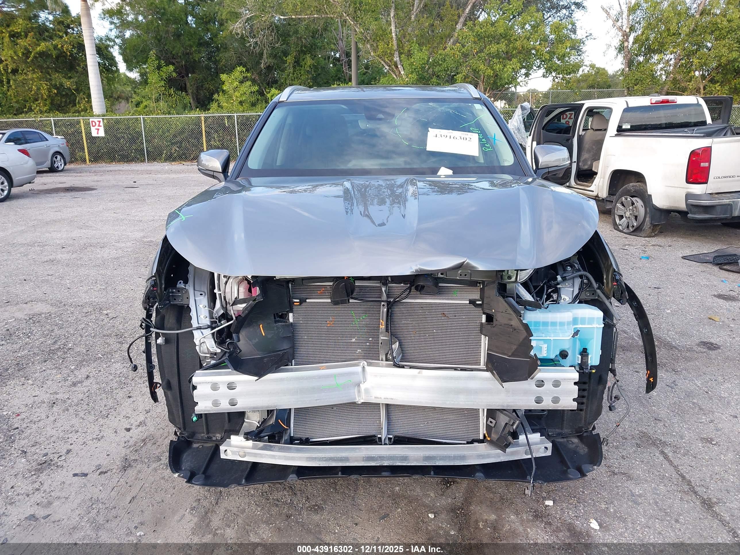 TOYOTA HIGHLANDER image 6