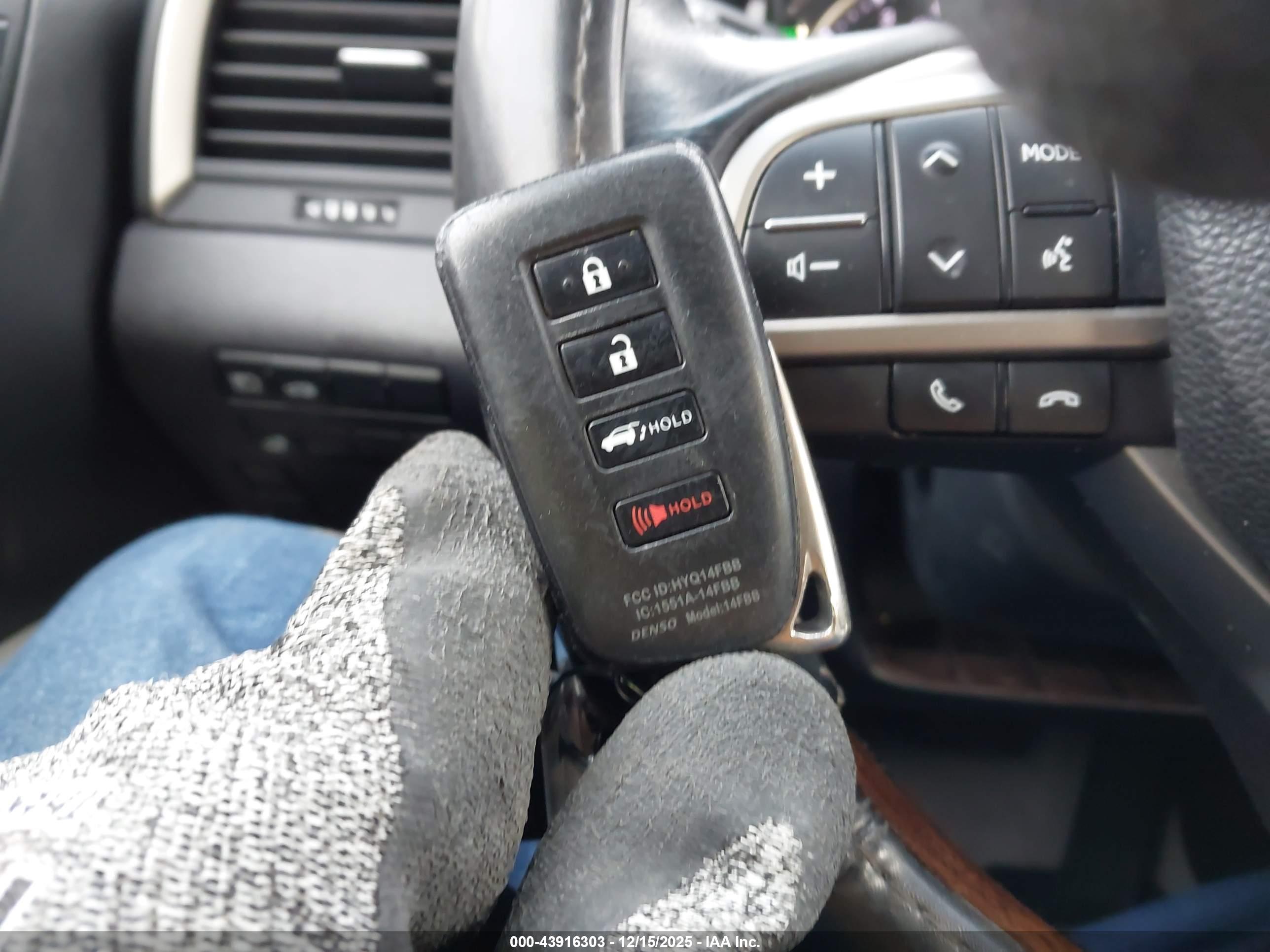 LEXUS RX image 11