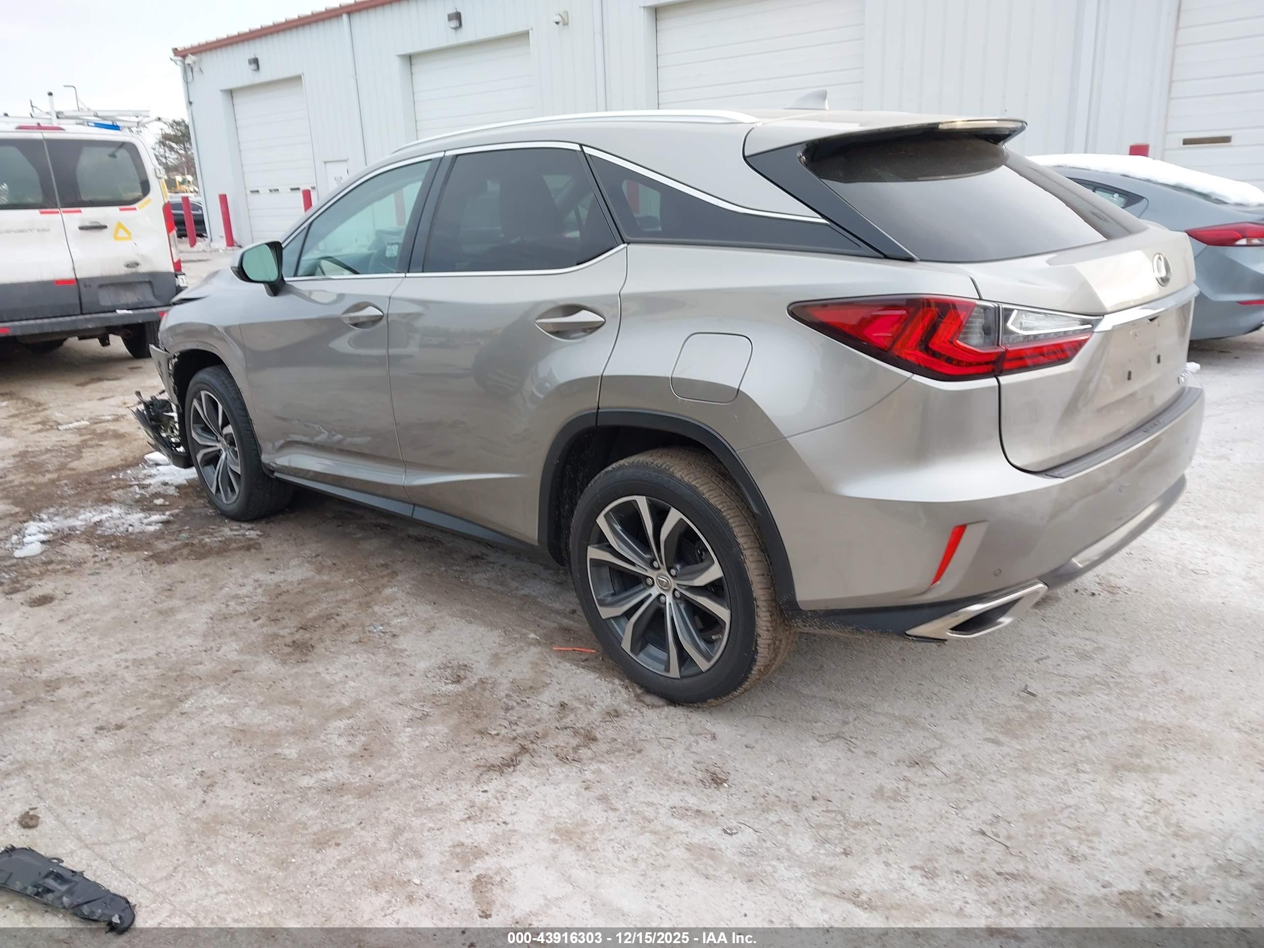 LEXUS RX image 3