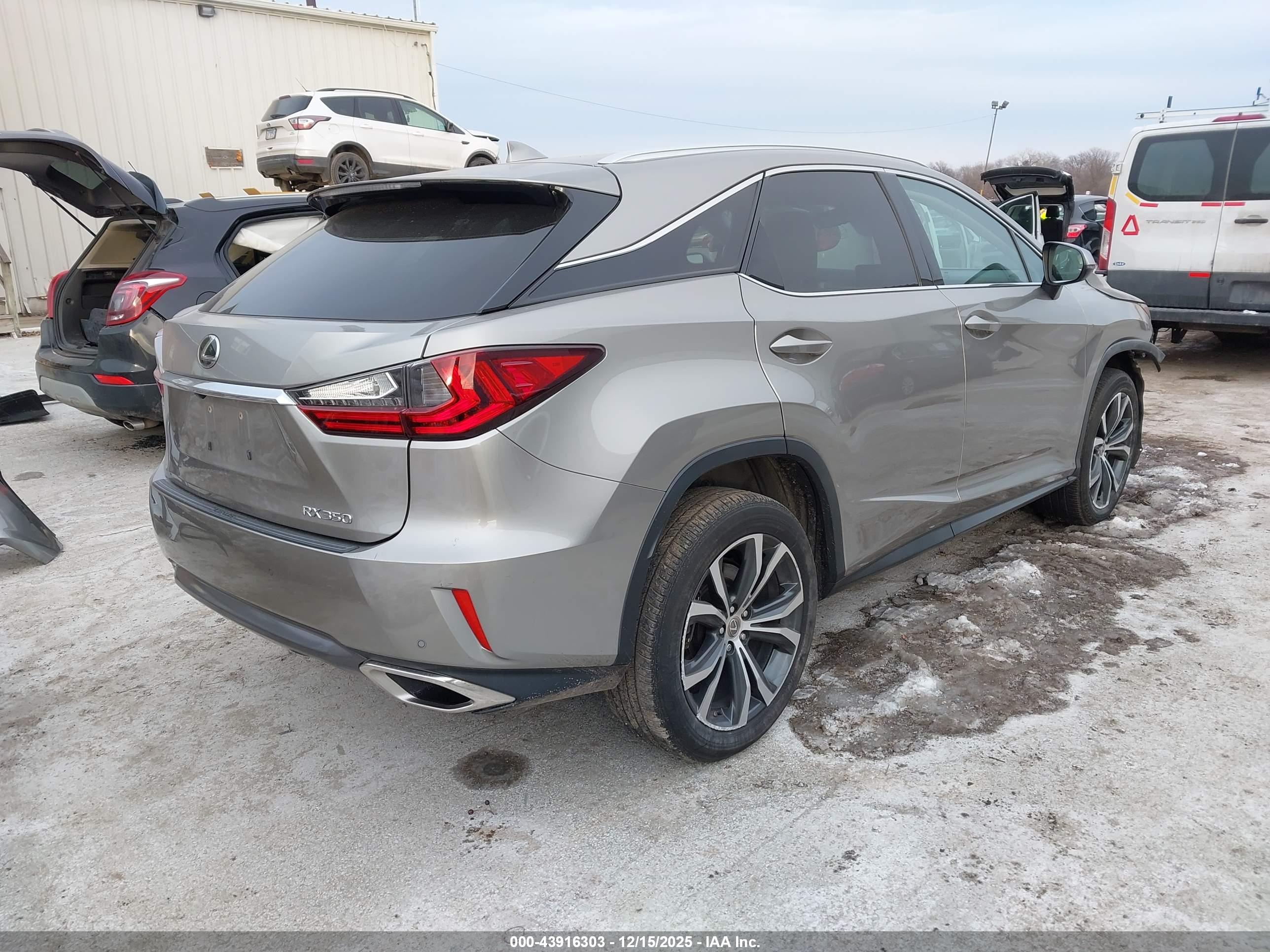 LEXUS RX image 4