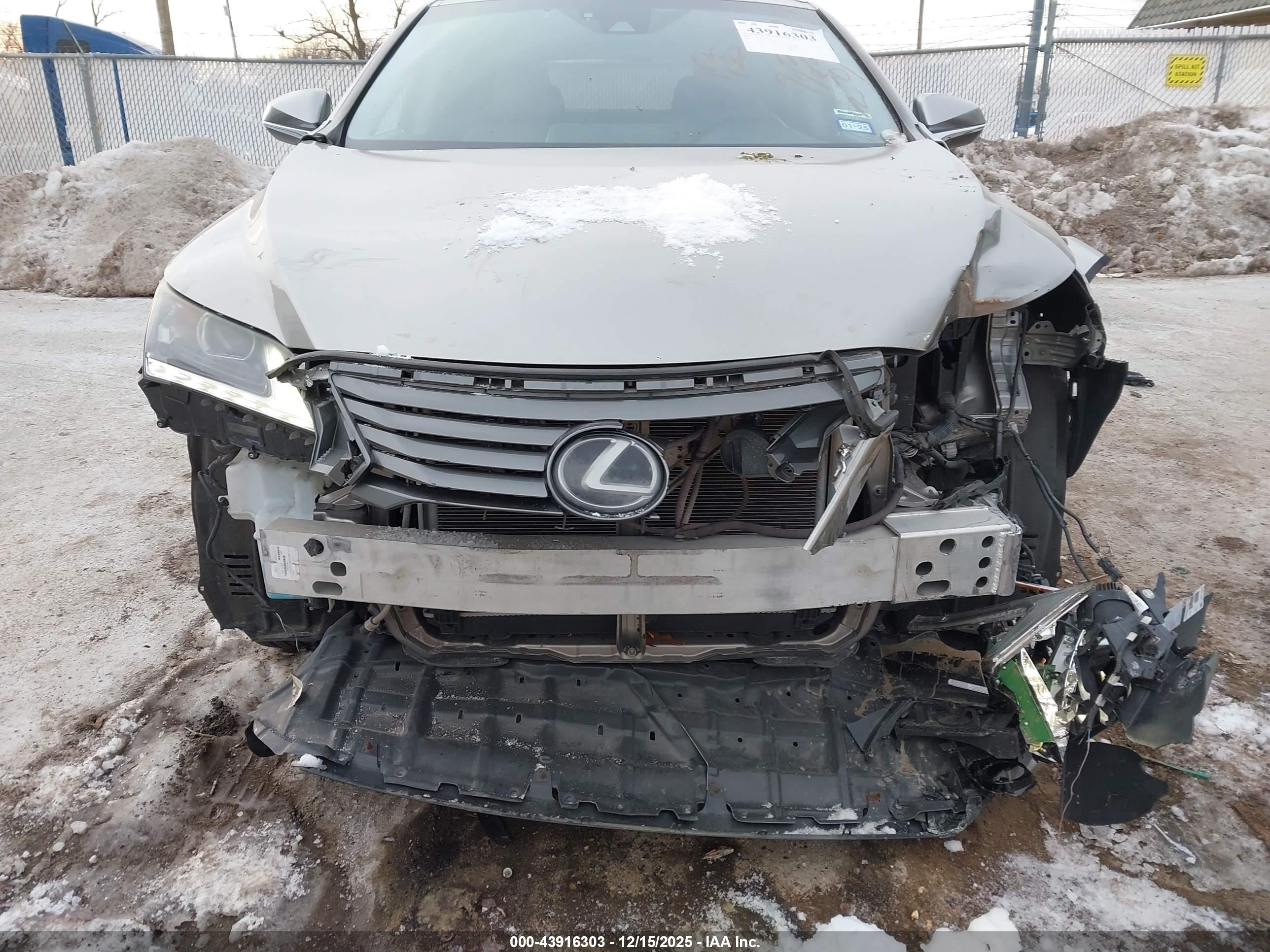 LEXUS RX image 6