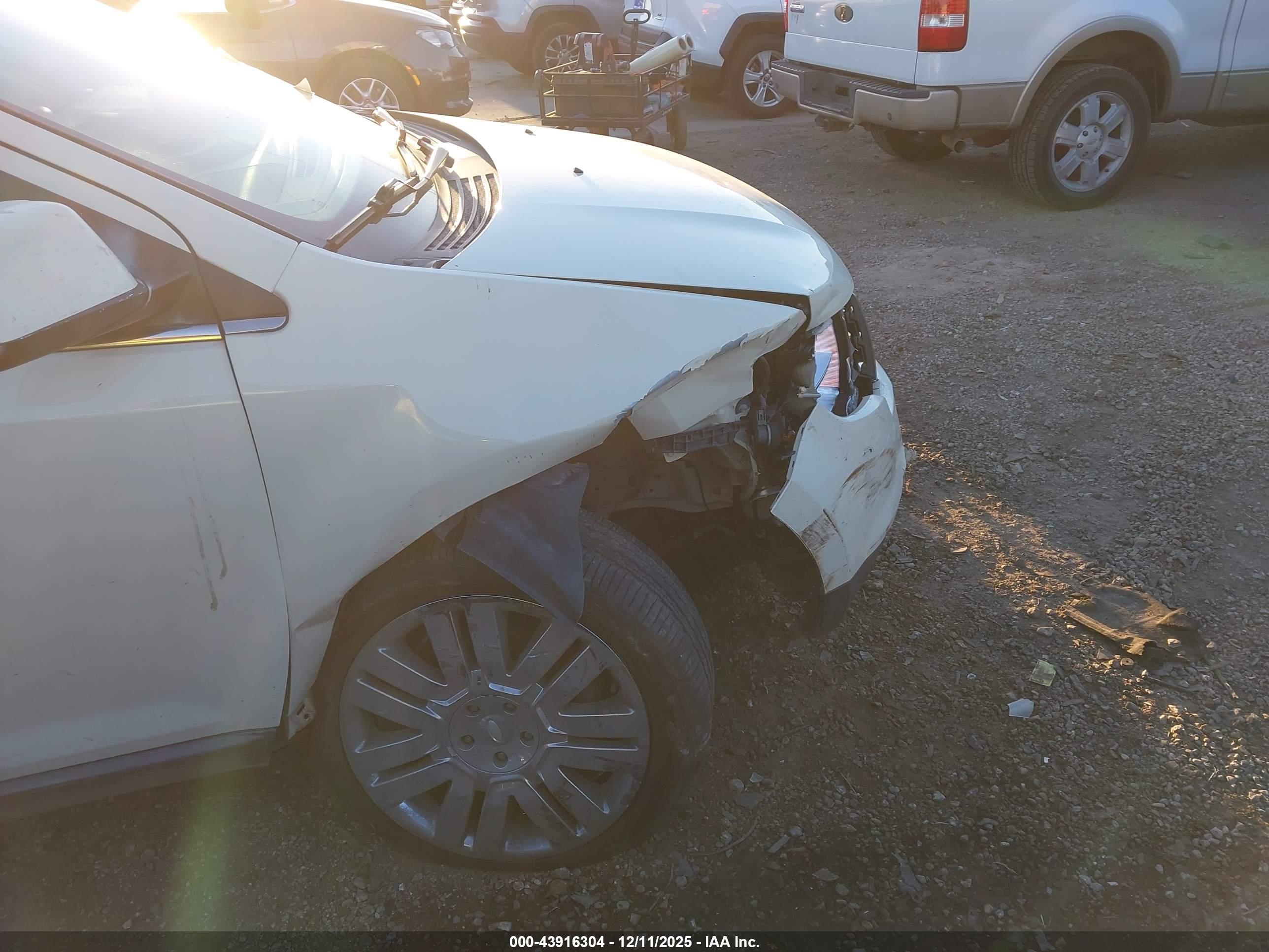 FORD EDGE image 6