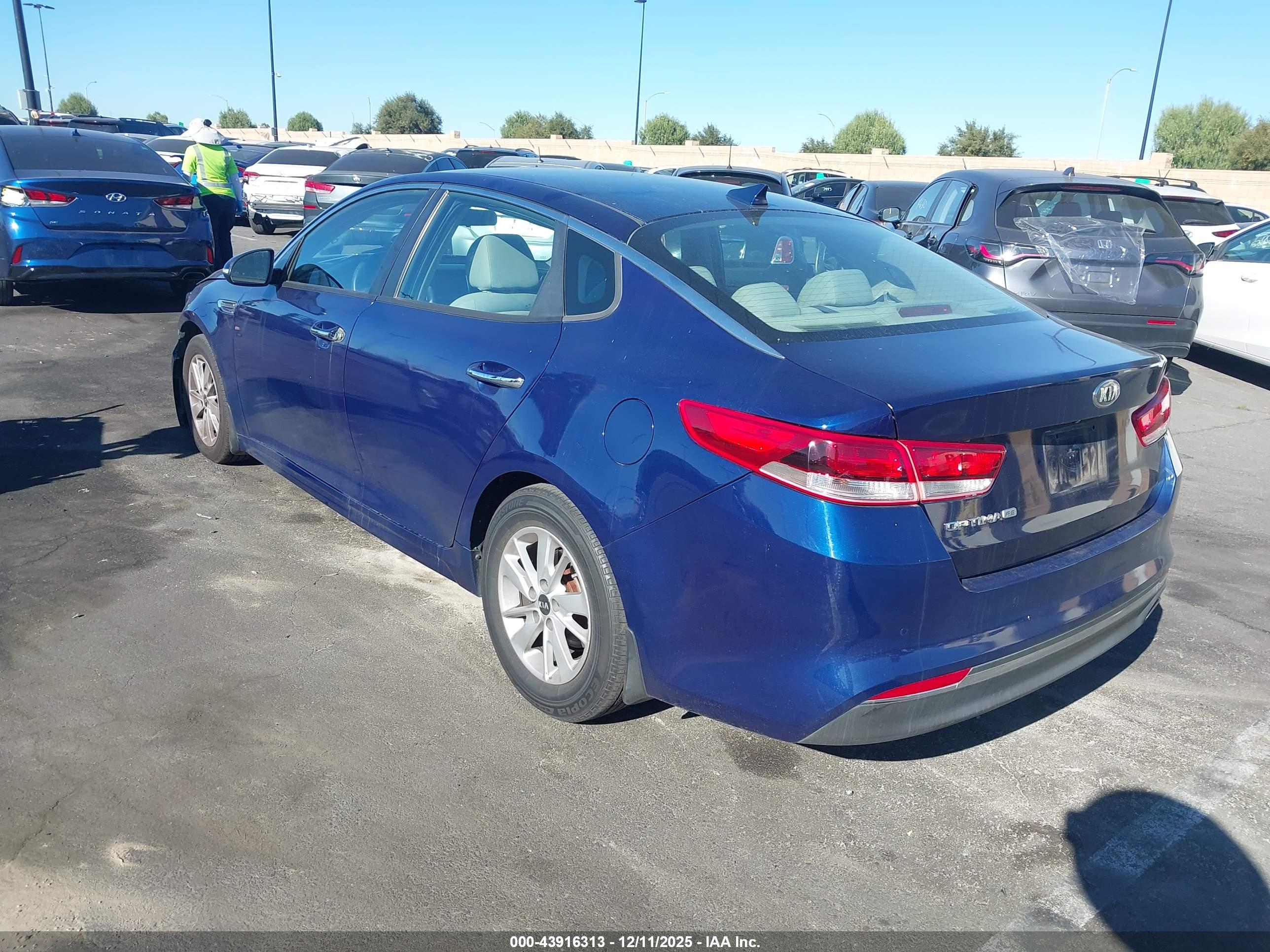 KIA OPTIMA image 3