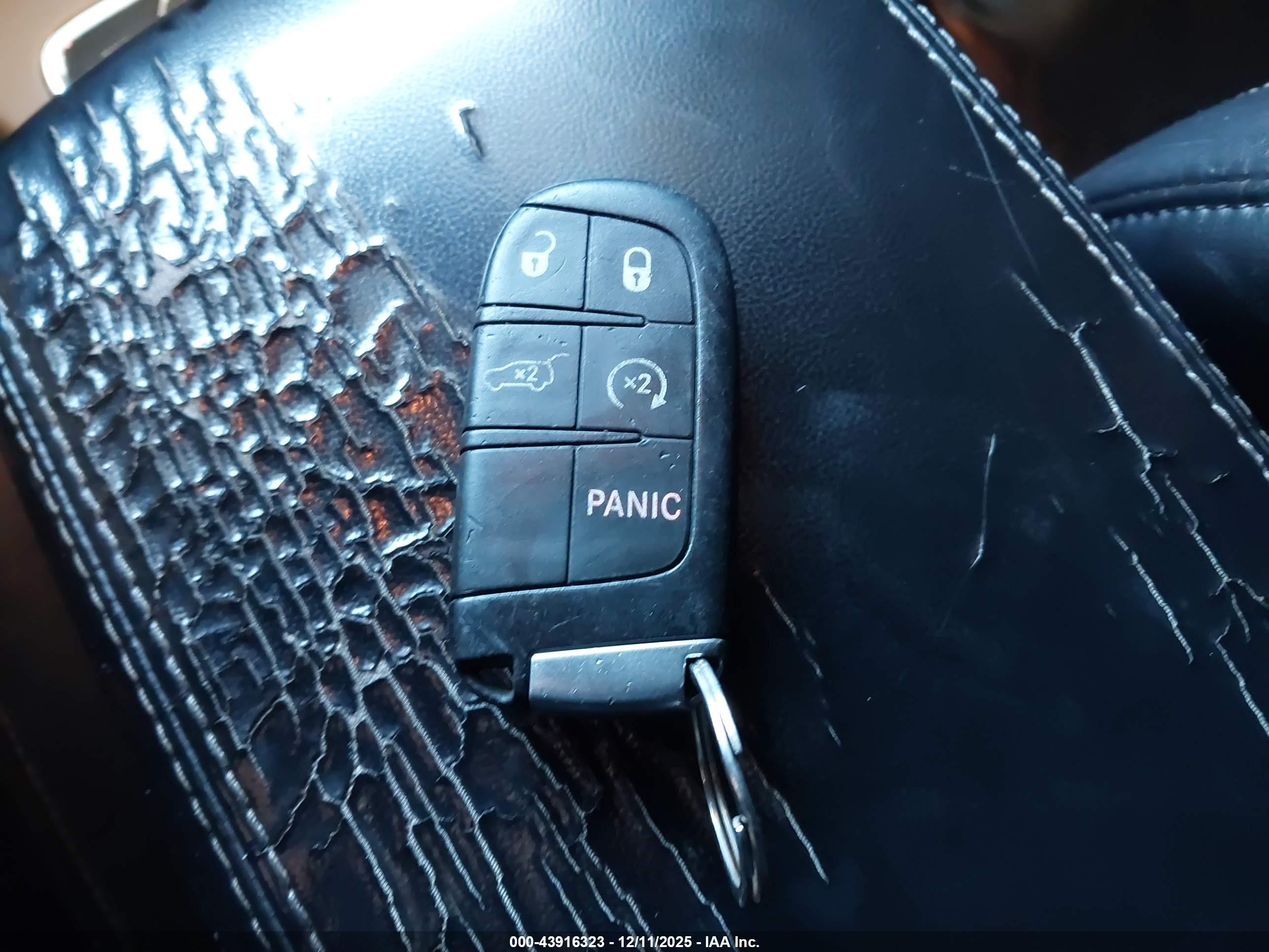 JEEP GRAND image 11