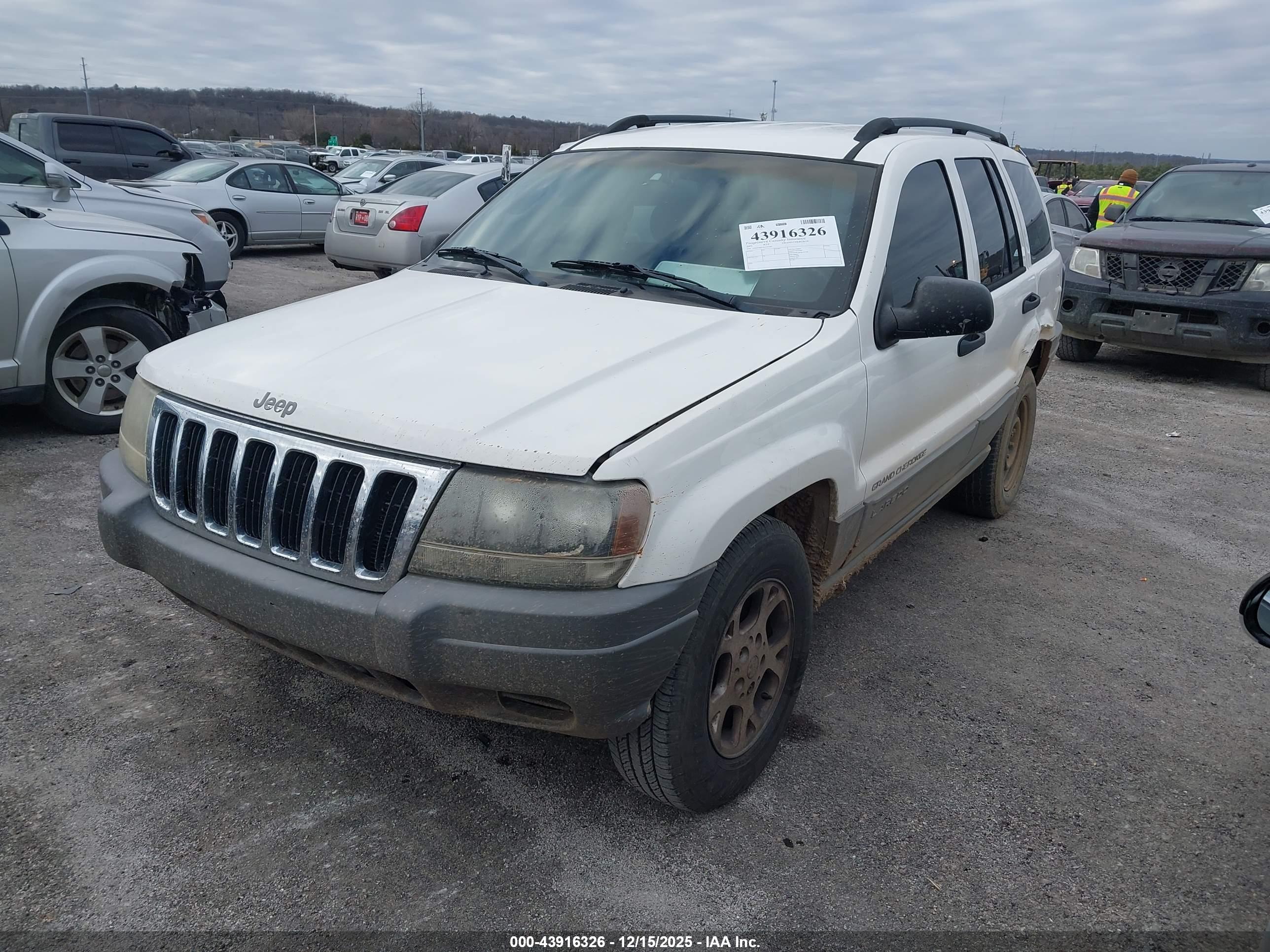 JEEP GRAND image 2